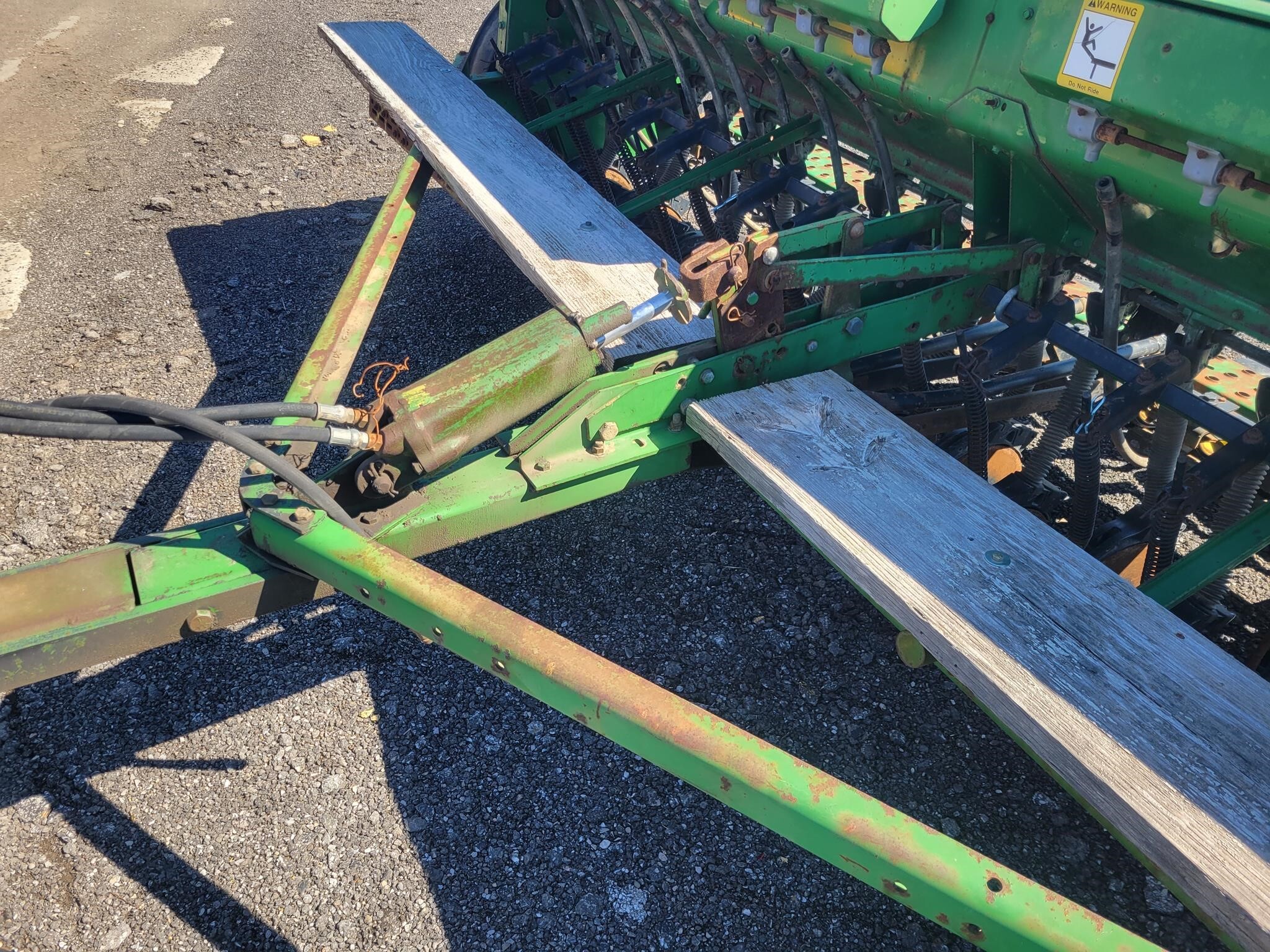  John Deere 450 Drill