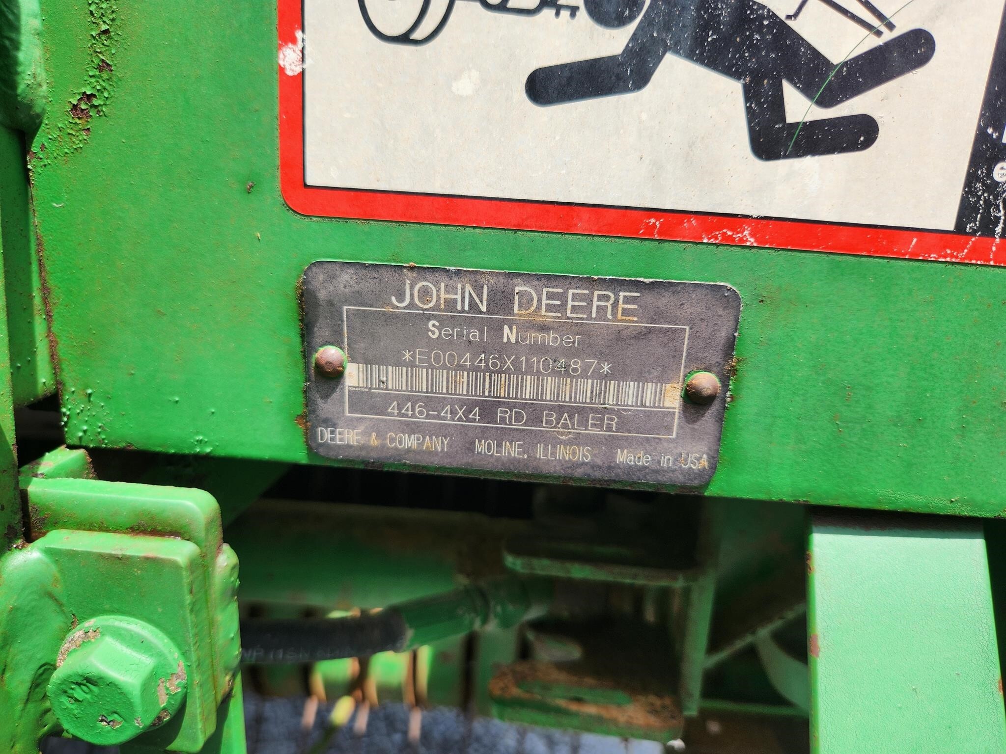 1997 John Deere 446 Round Baler