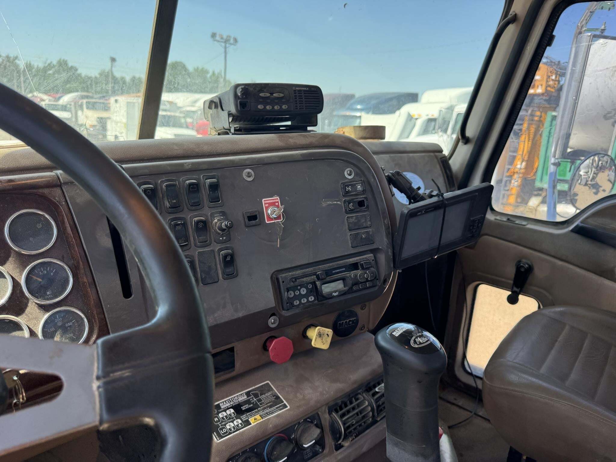 2005 Mack Granite CV713 Dump Trucks/Trailer