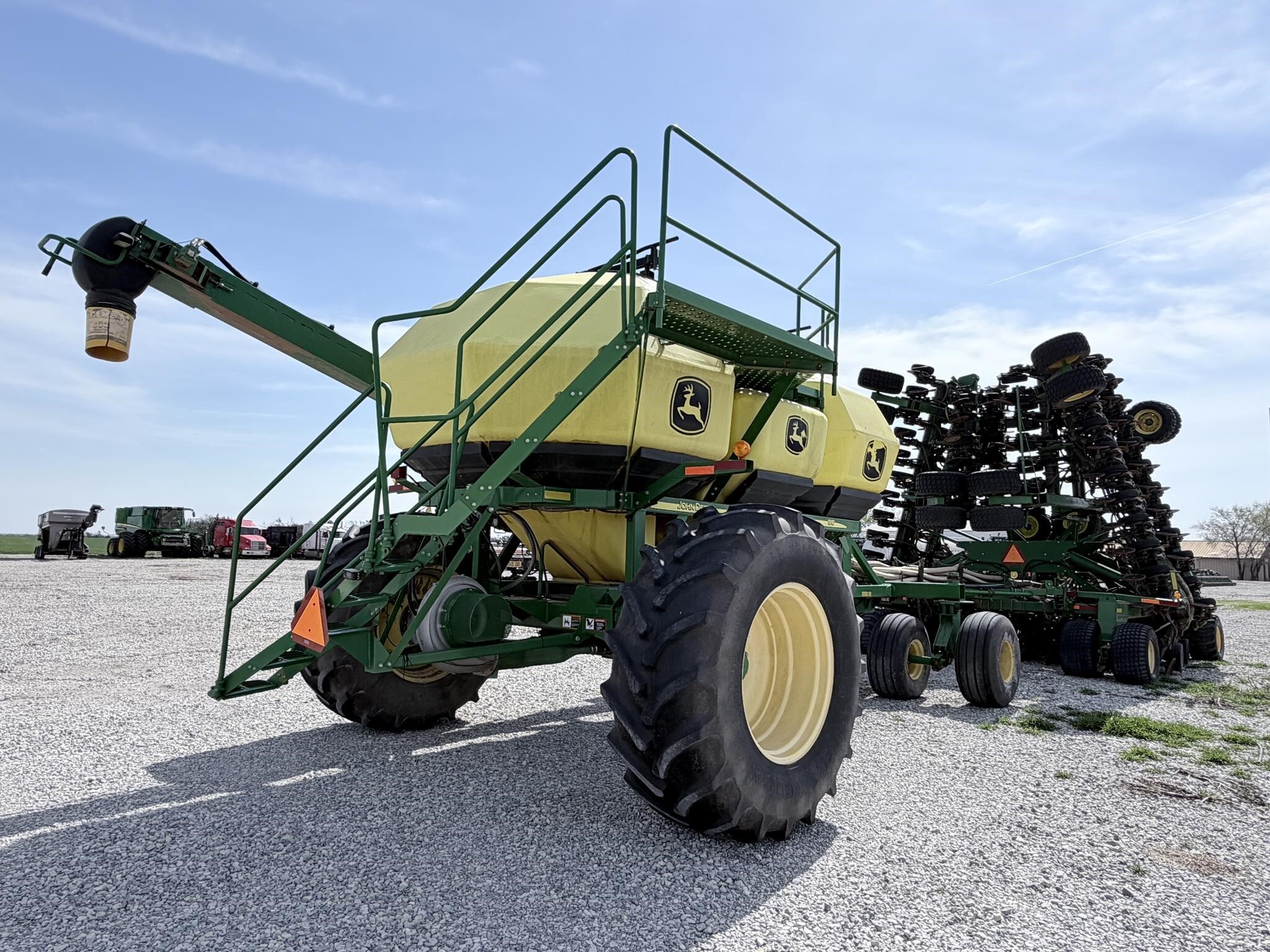 2012 John Deere 1890 Air Seeder