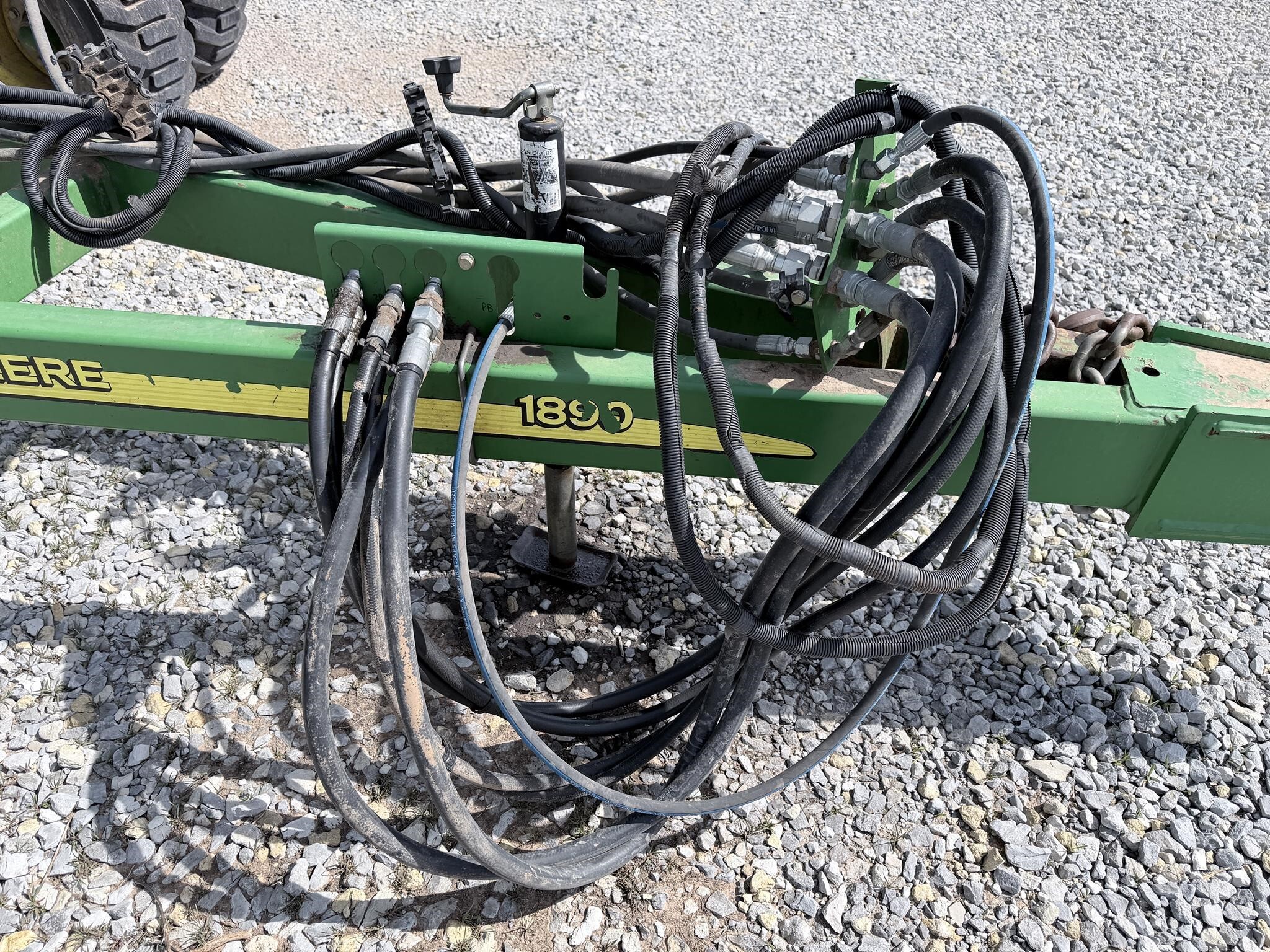 2012 John Deere 1890 Air Seeder