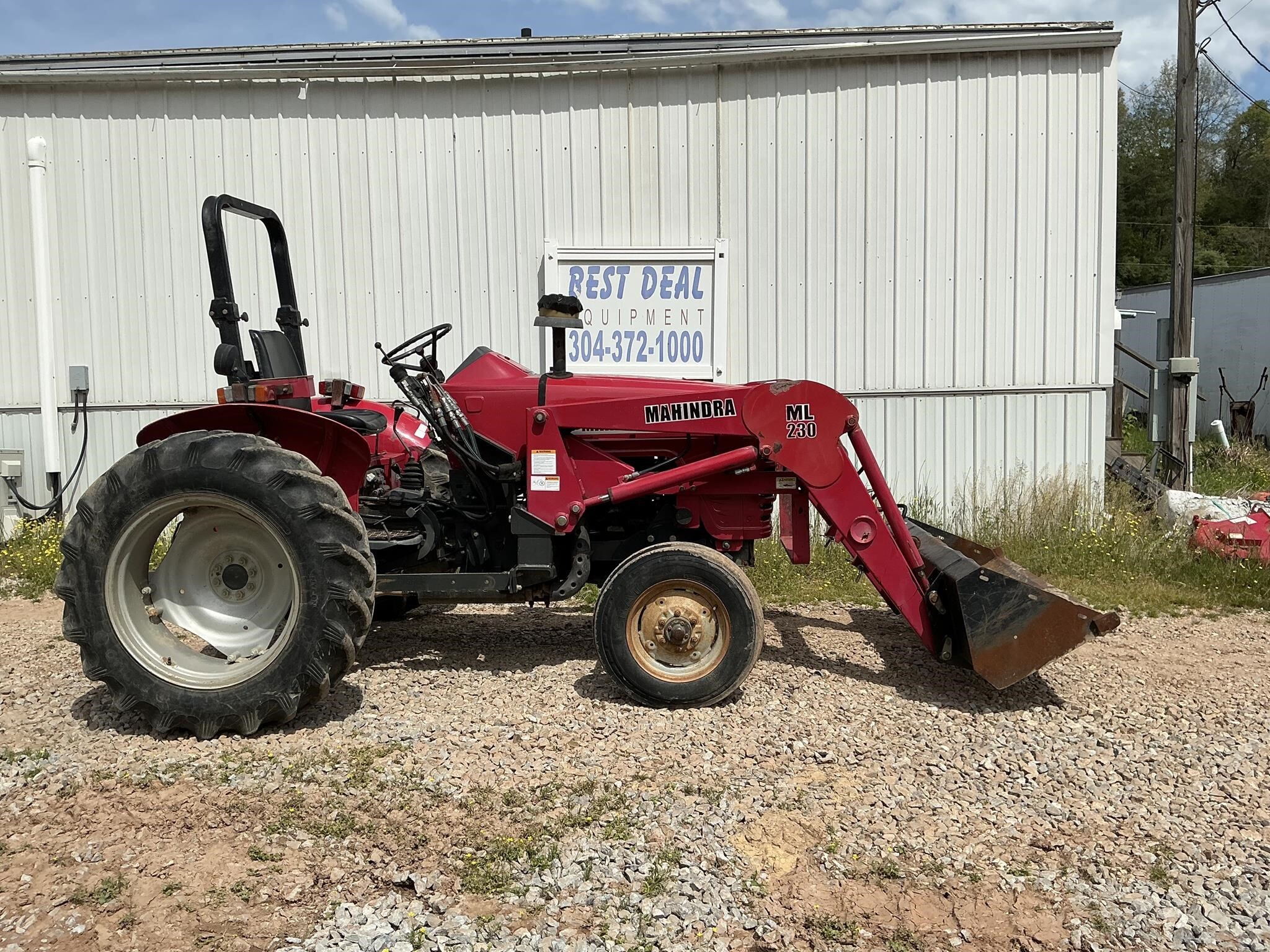  Mahindra 3525 Tractor