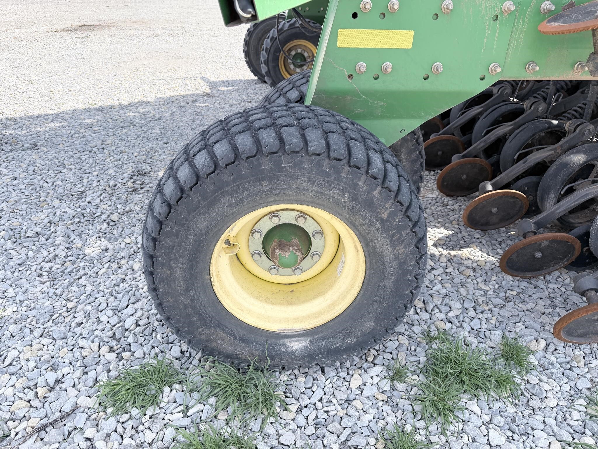 2012 John Deere 1890 Air Seeder