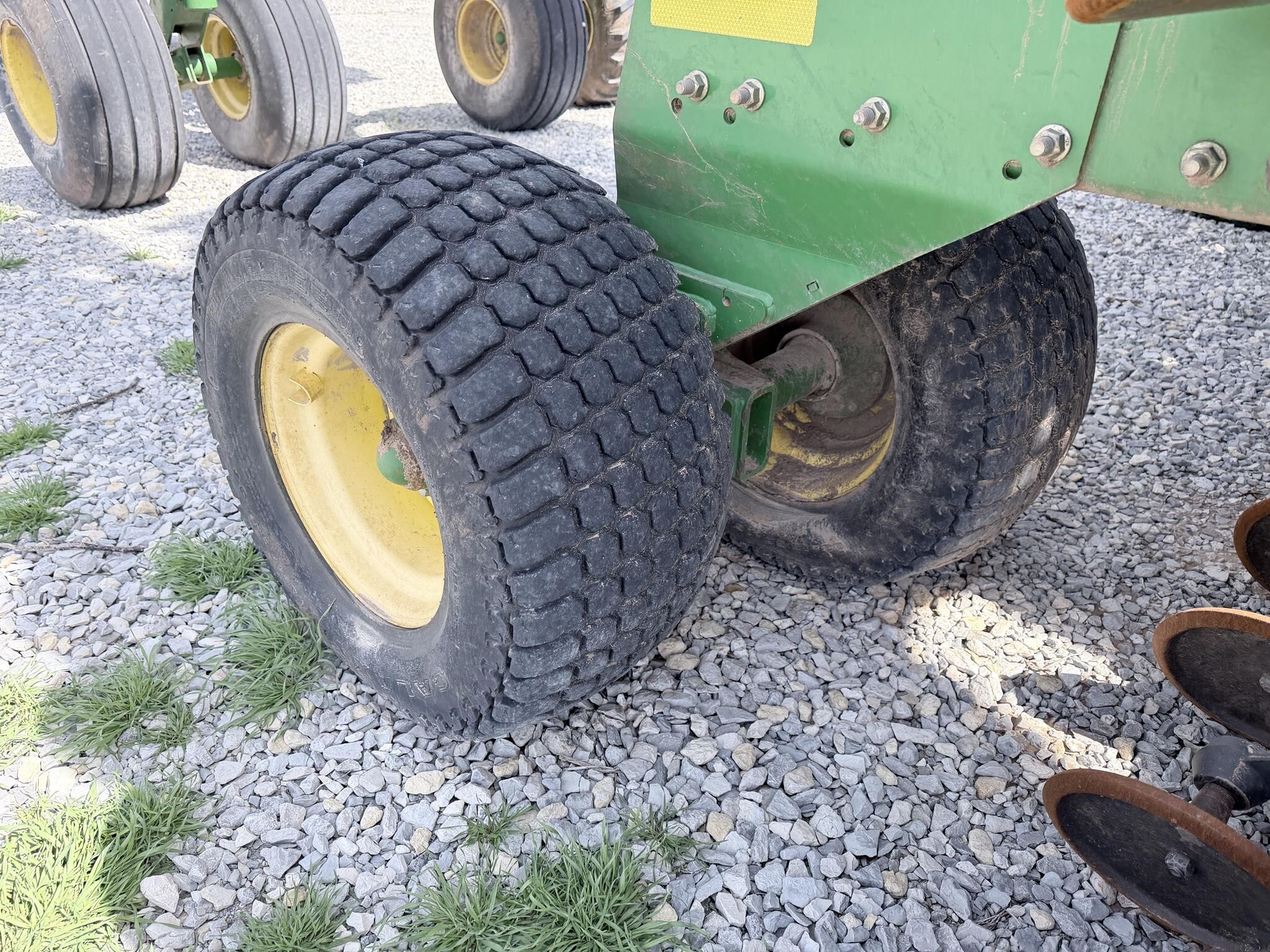 2012 John Deere 1890 Air Seeder