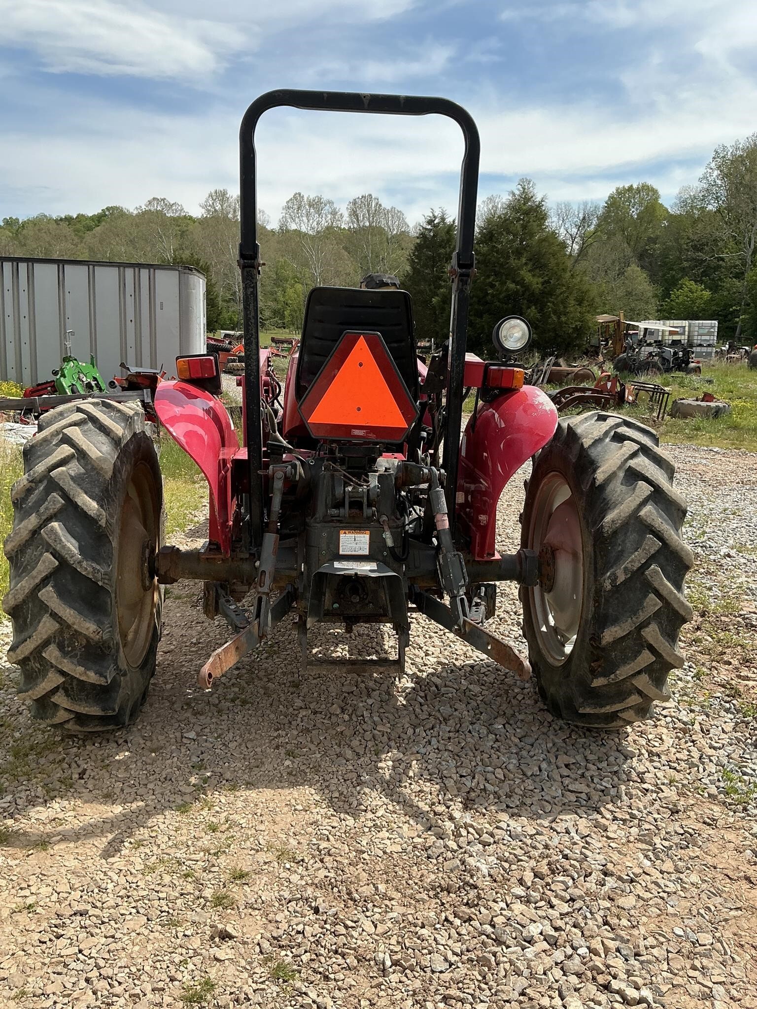 Mahindra 3525 Tractor