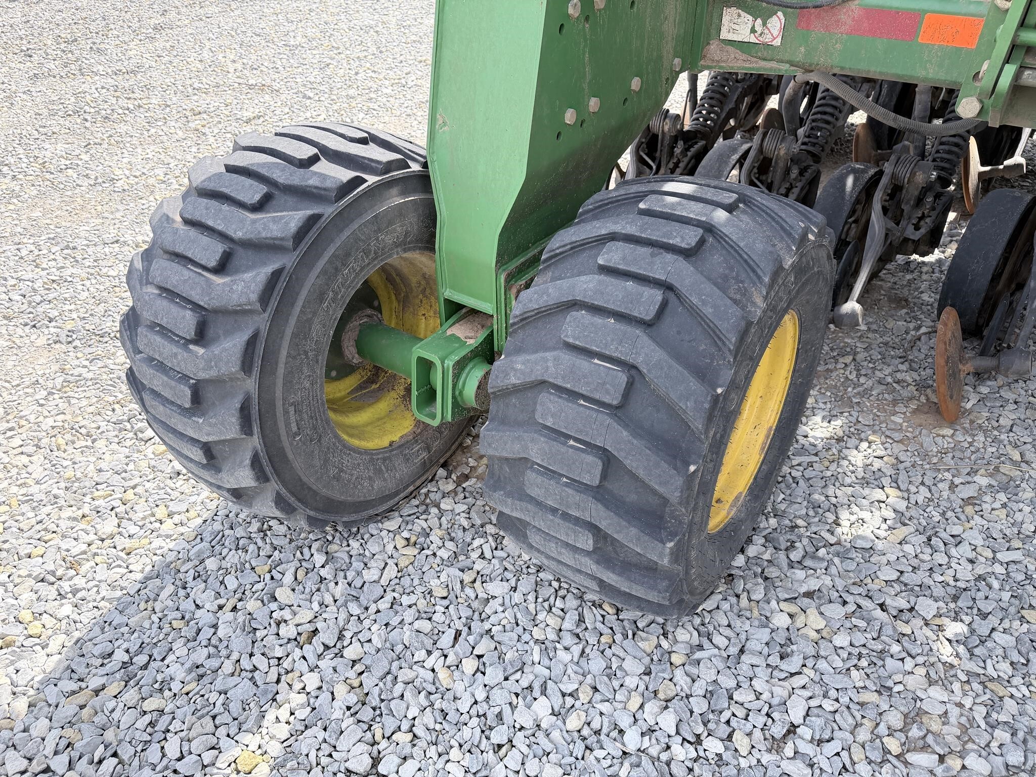 2012 John Deere 1890 Air Seeder