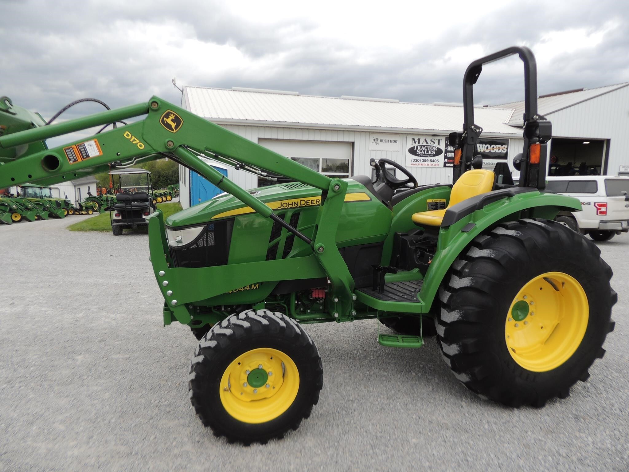 2015 John Deere 4044M Tractor