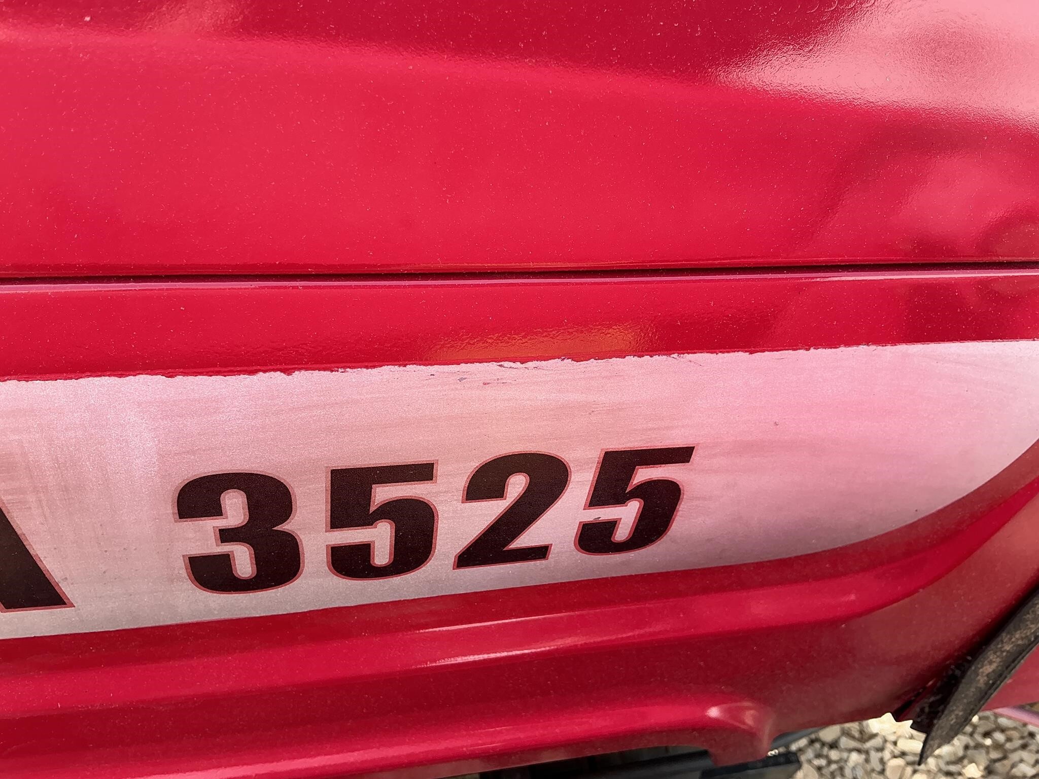  Mahindra 3525 Tractor