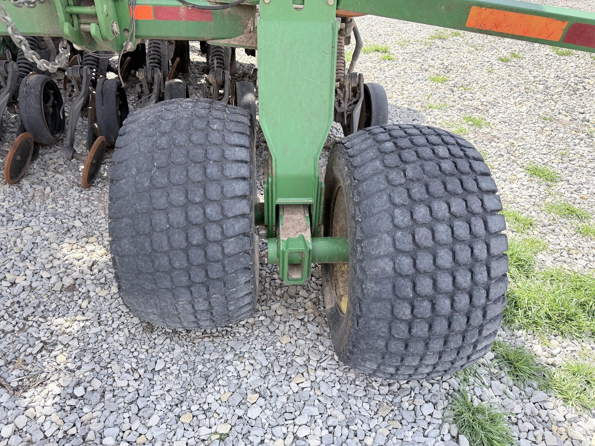 2012 John Deere 1890 Air Seeder