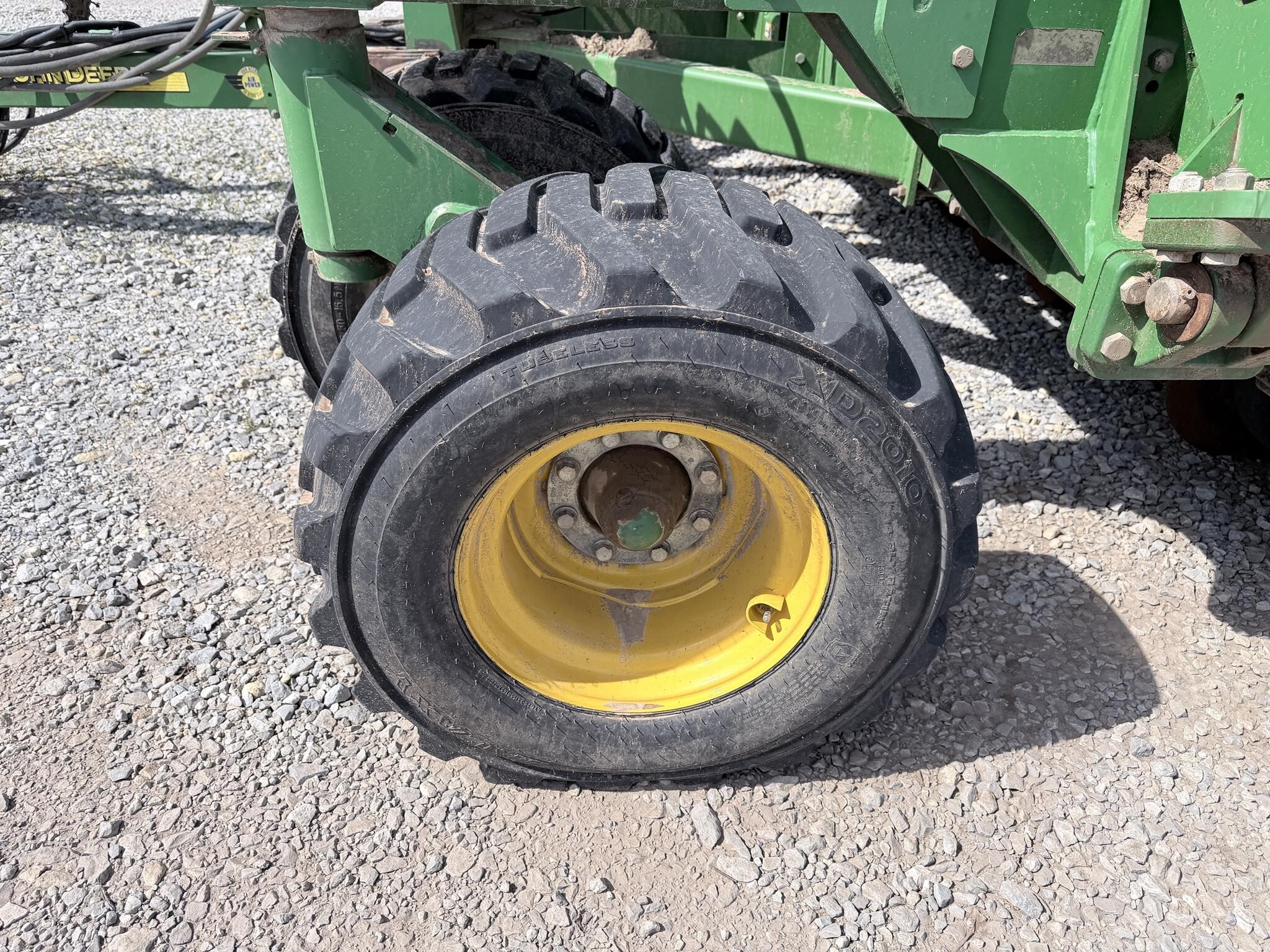 2012 John Deere 1890 Air Seeder