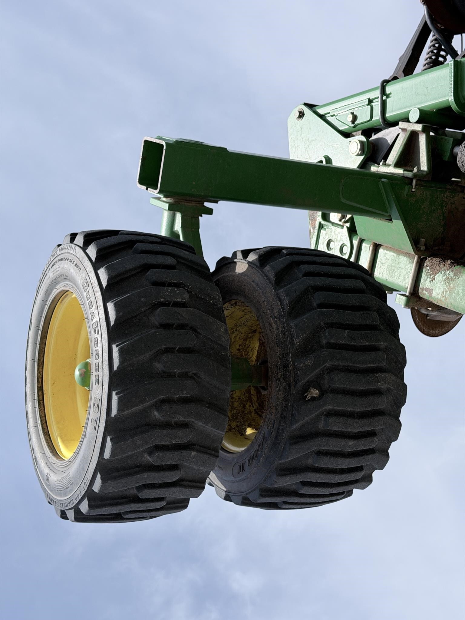 2012 John Deere 1890 Air Seeder