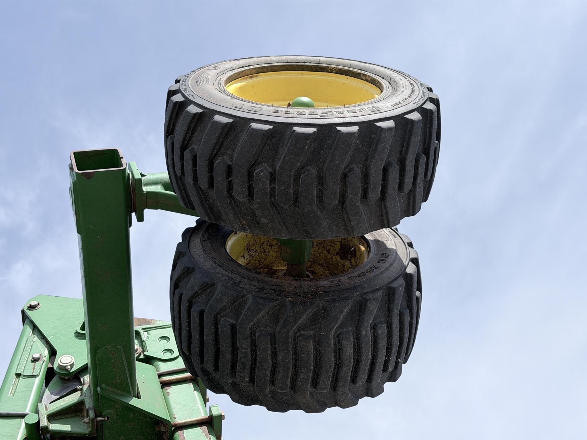 2012 John Deere 1890 Air Seeder