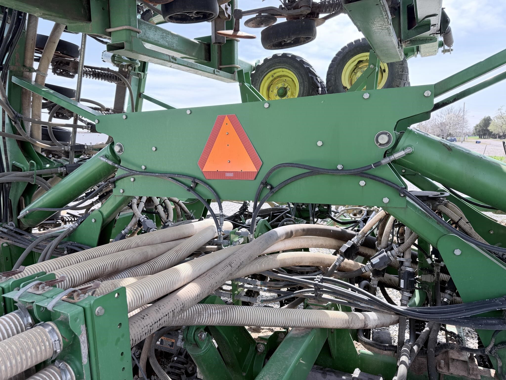 2012 John Deere 1890 Air Seeder