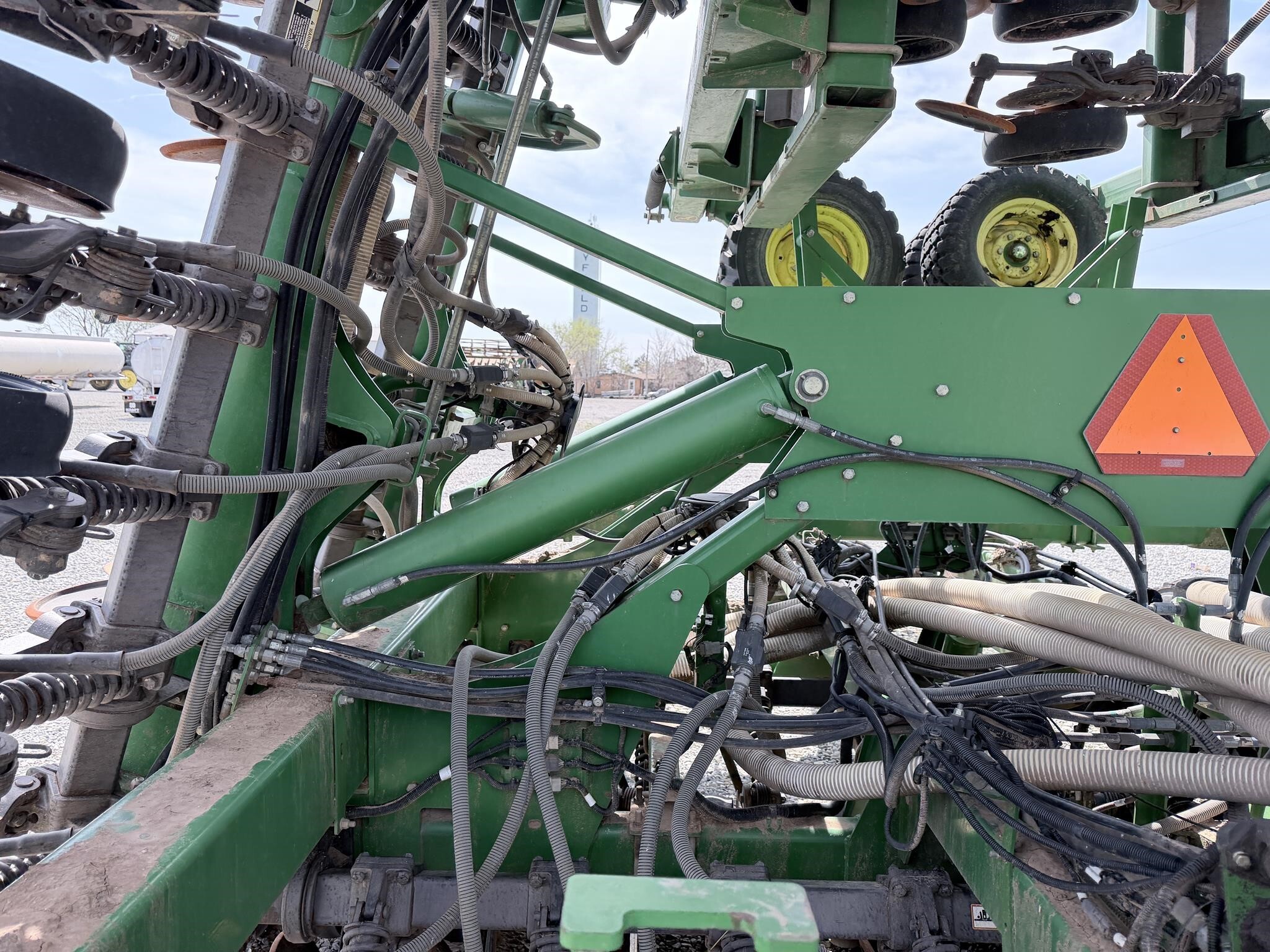 2012 John Deere 1890 Air Seeder