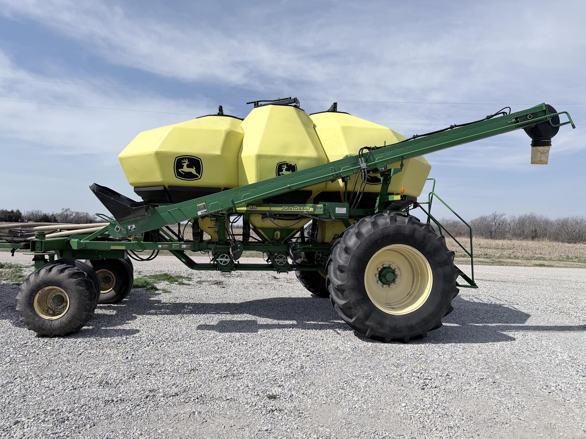 2012 John Deere 1890 Air Seeder
