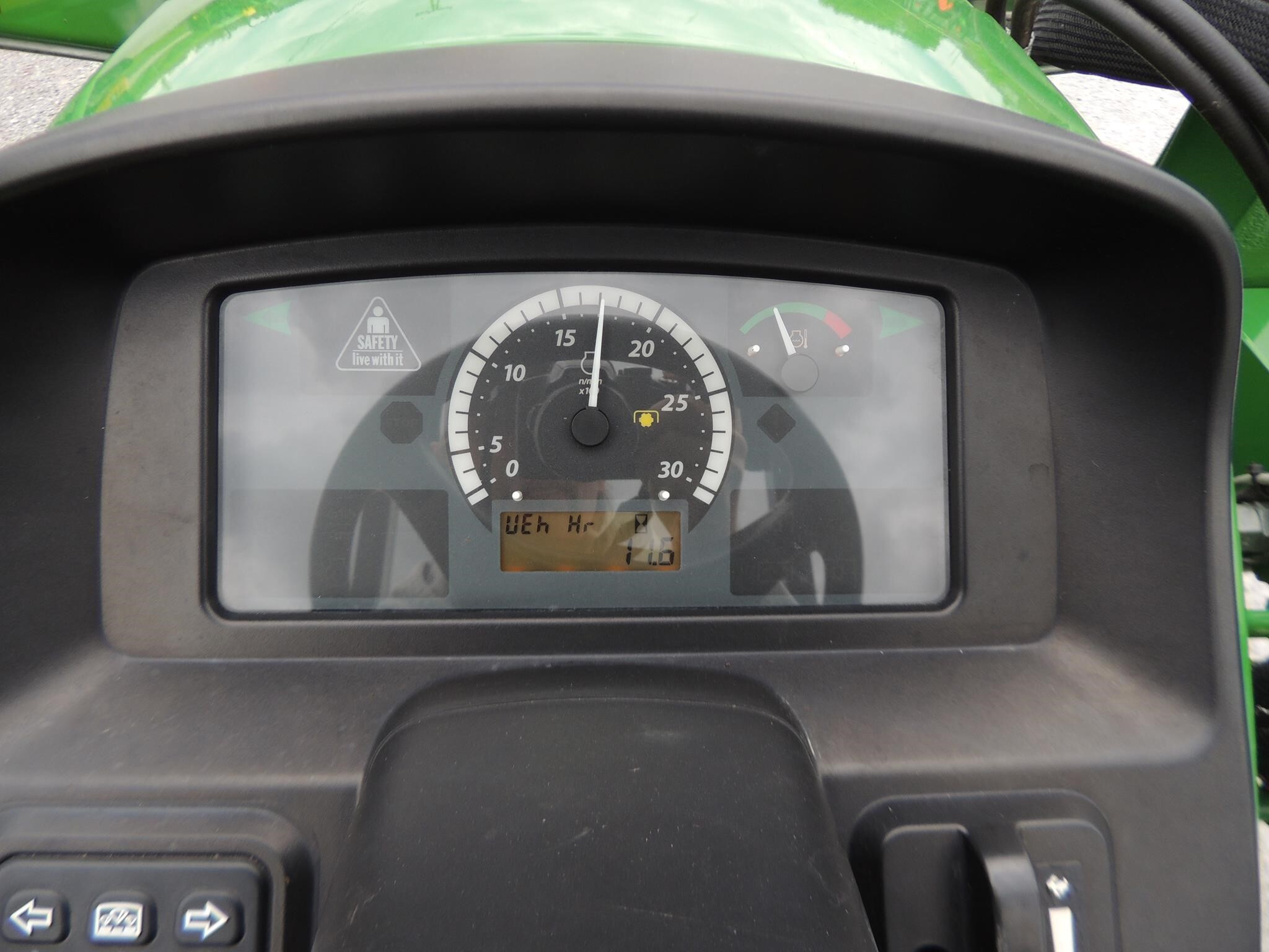 2015 John Deere 4044M Tractor