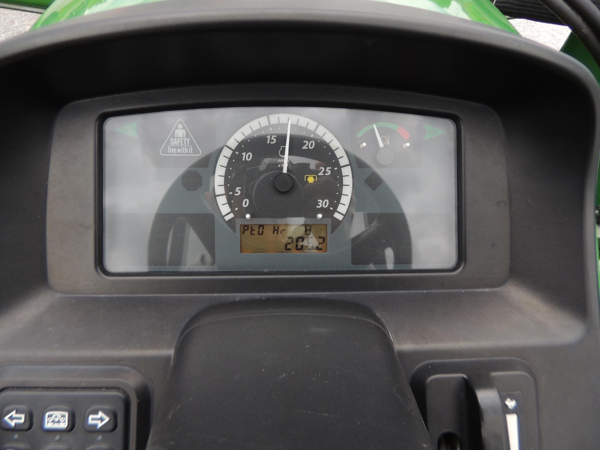 2015 John Deere 4044M Tractor