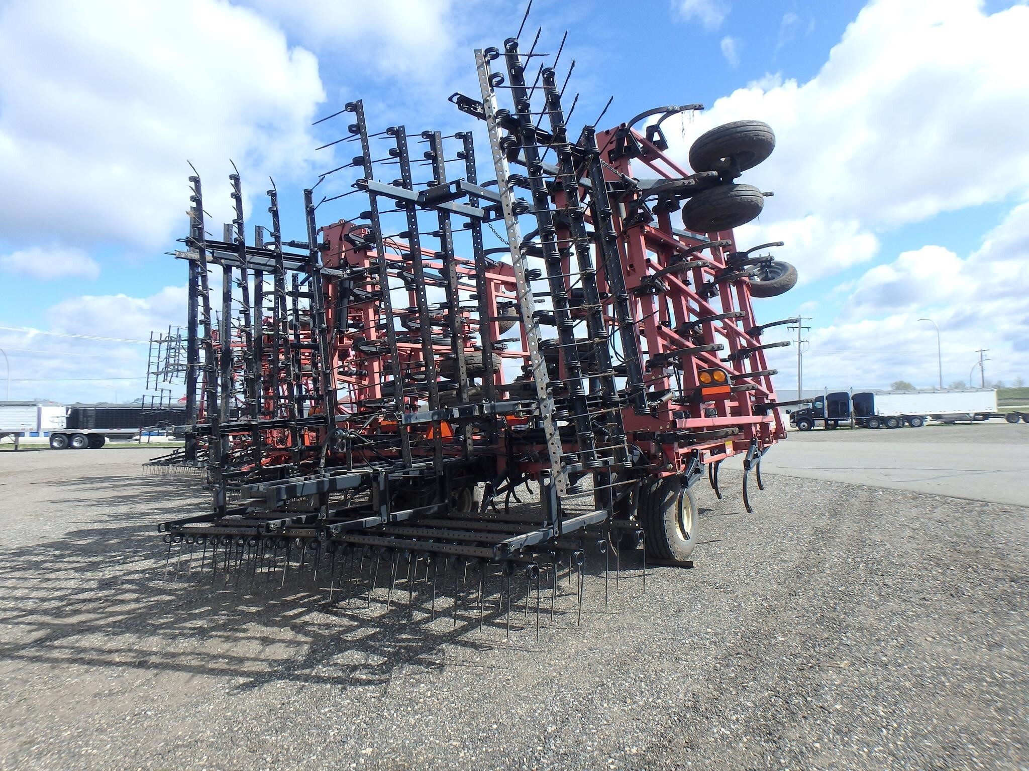 2012 Case IH Tigermate 200 Field Cultivator