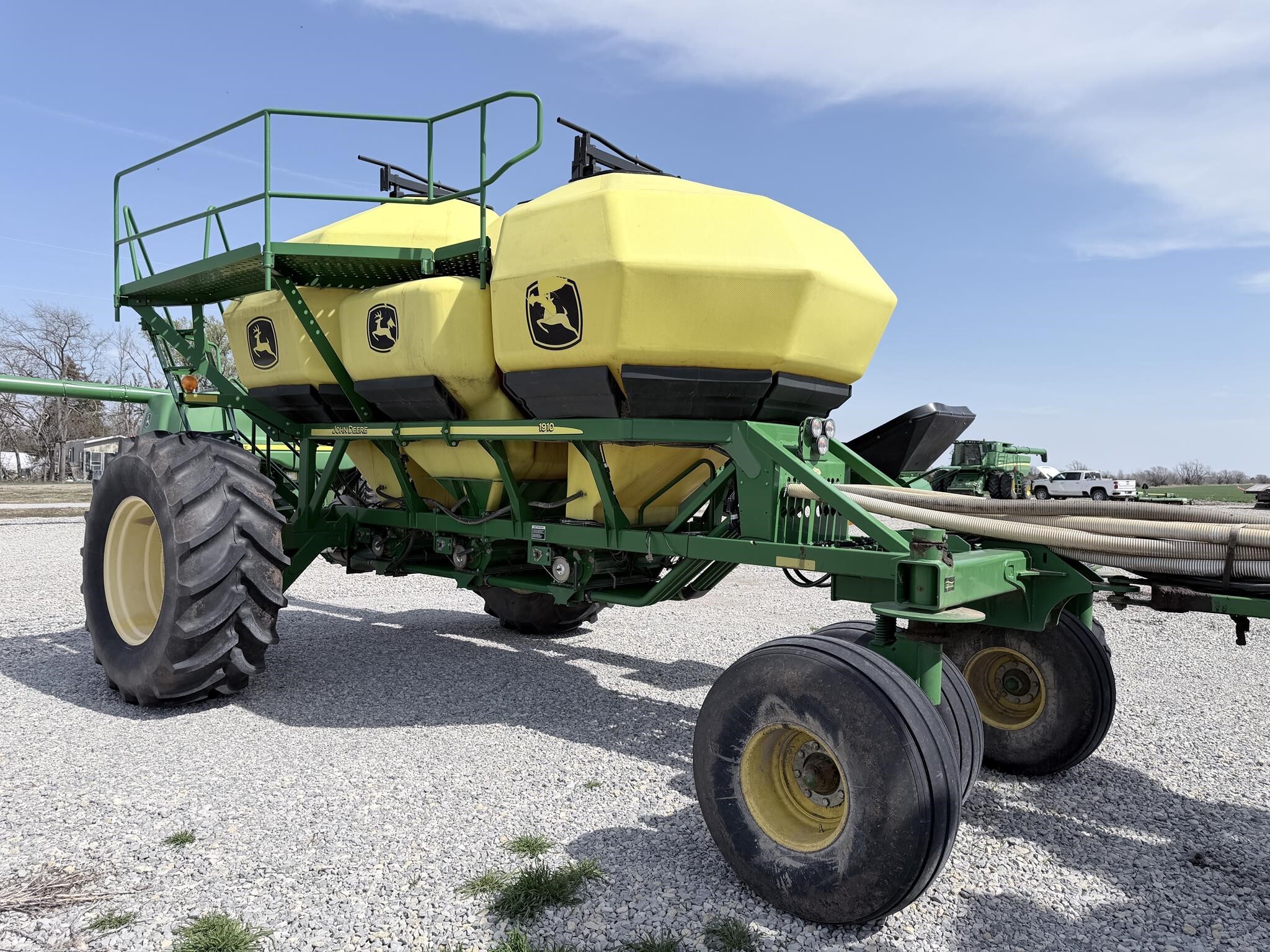 2012 John Deere 1890 Air Seeder