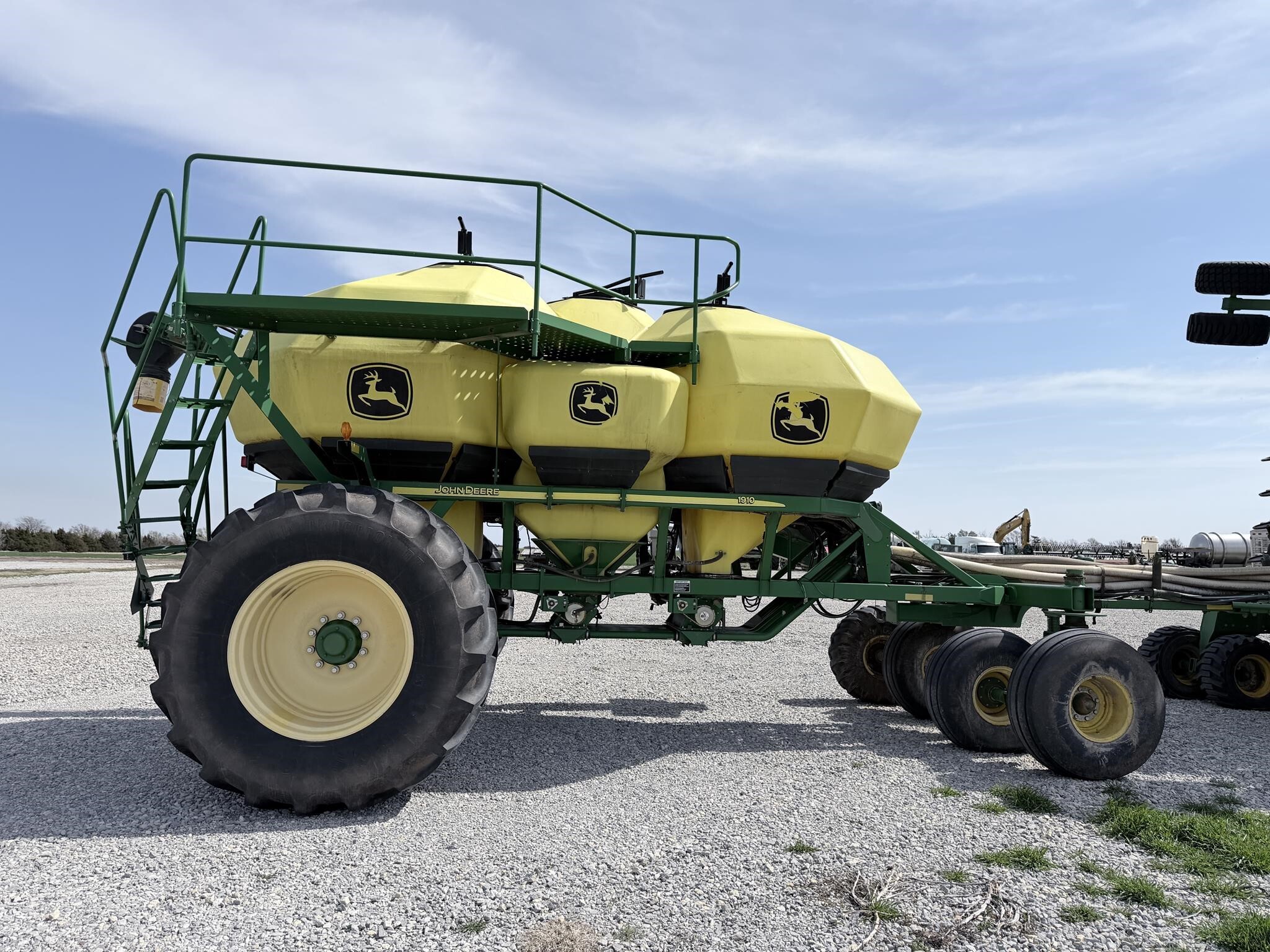 2012 John Deere 1890 Air Seeder
