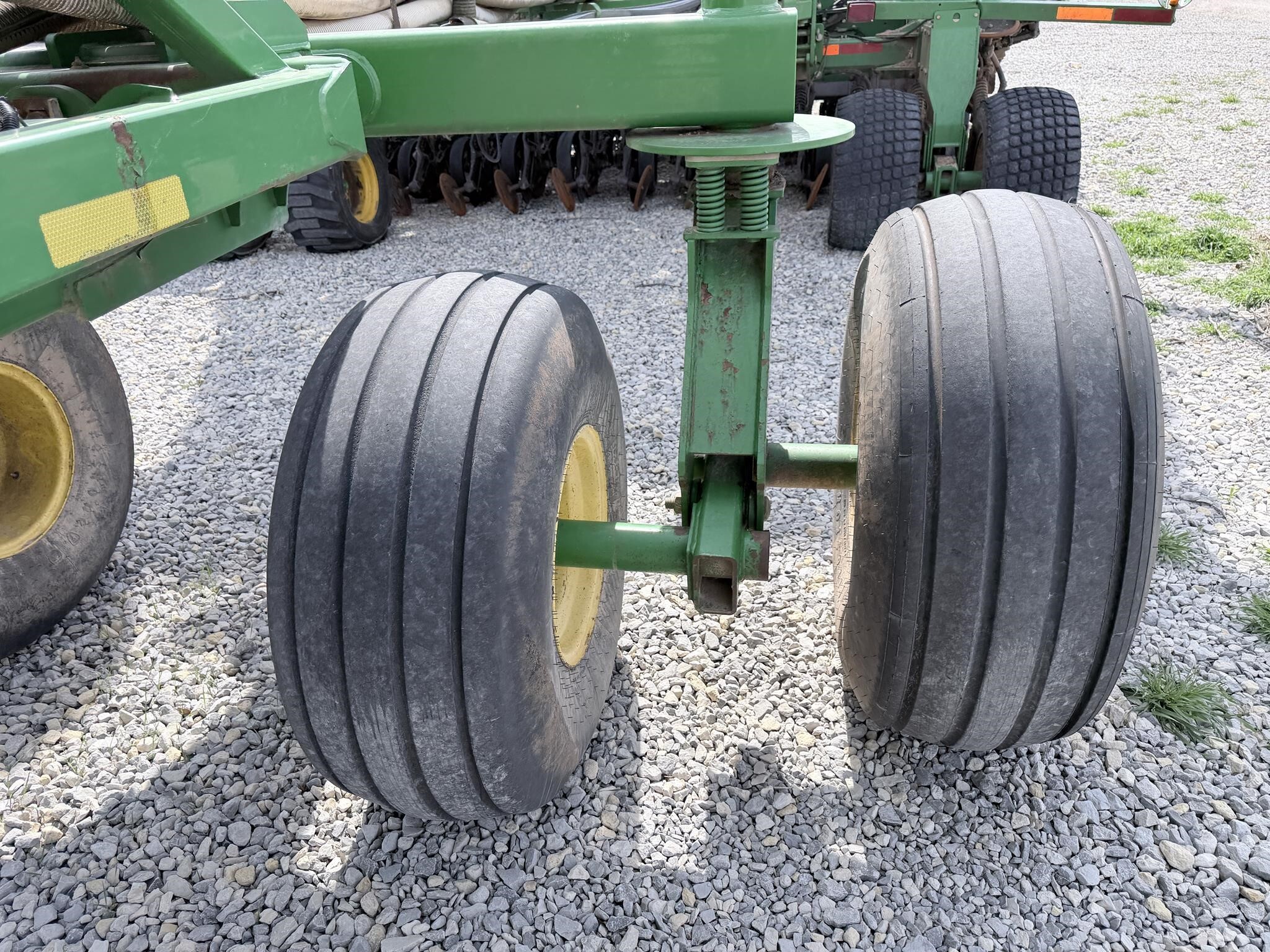 2012 John Deere 1890 Air Seeder