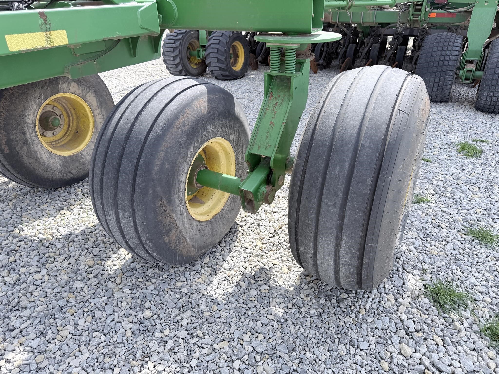 2012 John Deere 1890 Air Seeder