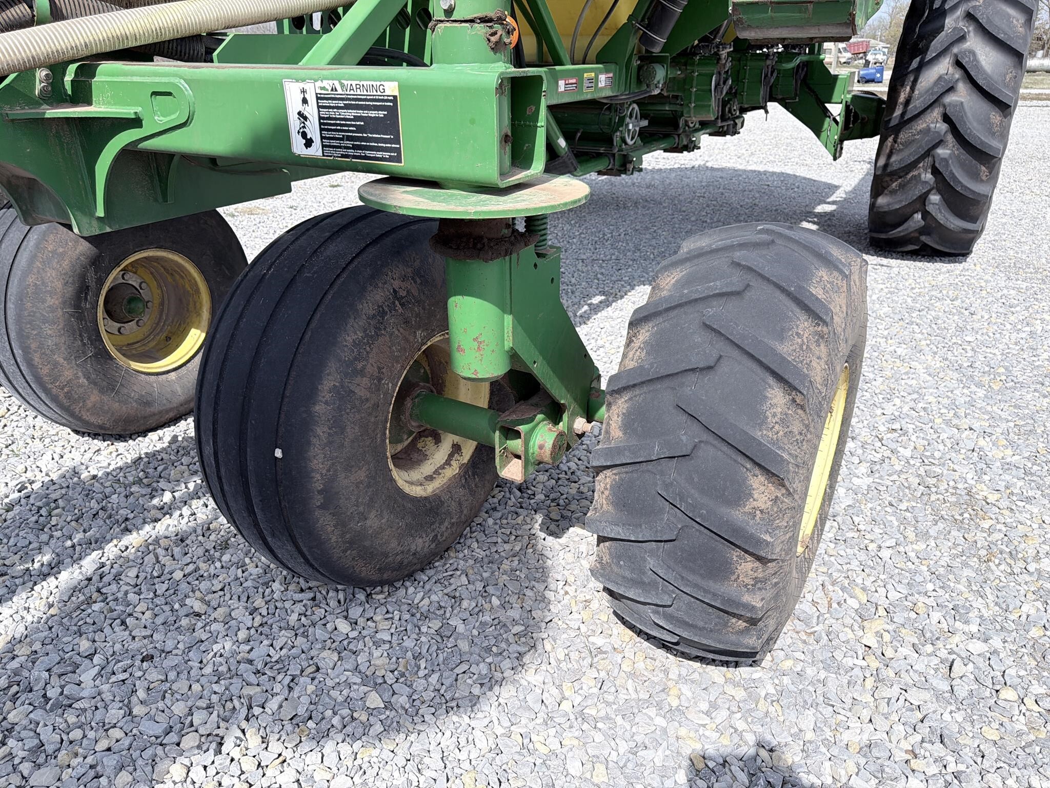 2012 John Deere 1890 Air Seeder