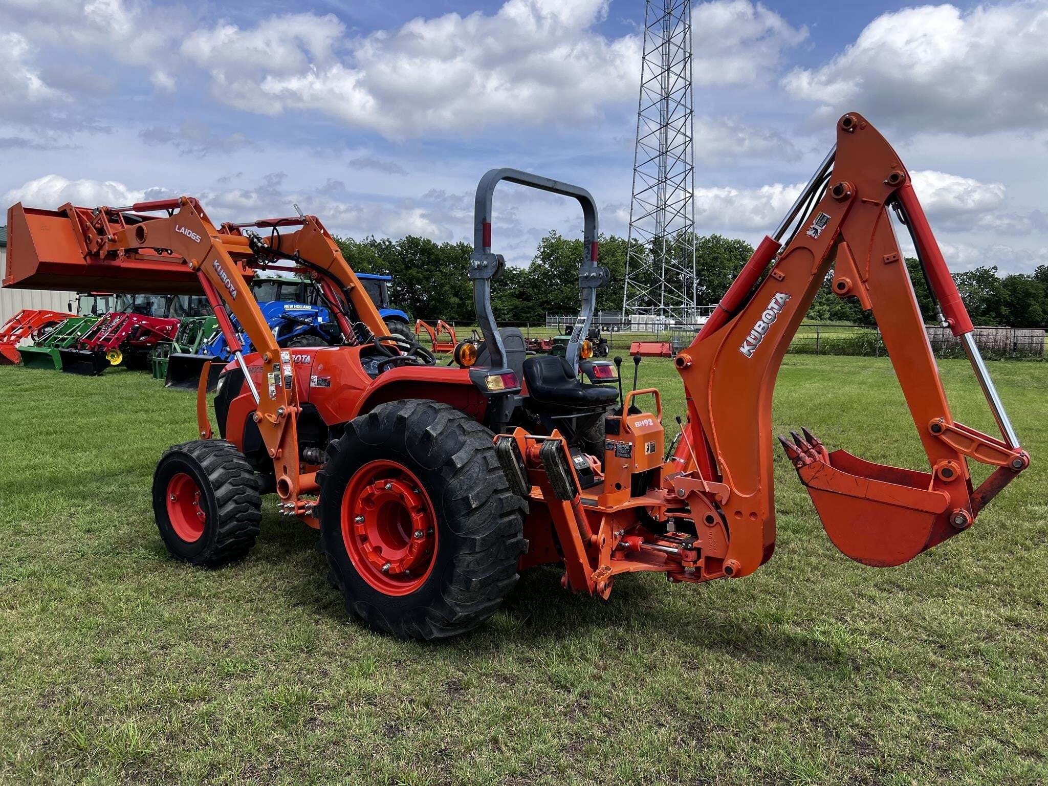 2016 Kubota MX5200 Tractor
