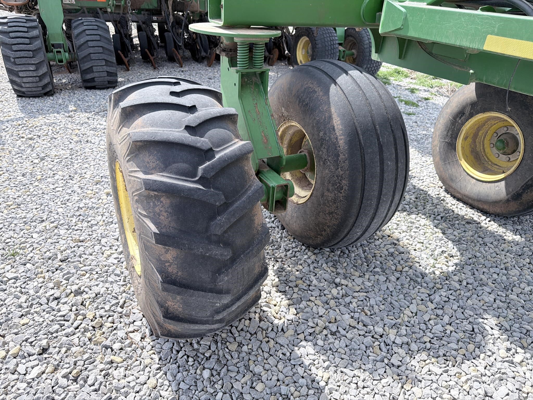 2012 John Deere 1890 Air Seeder