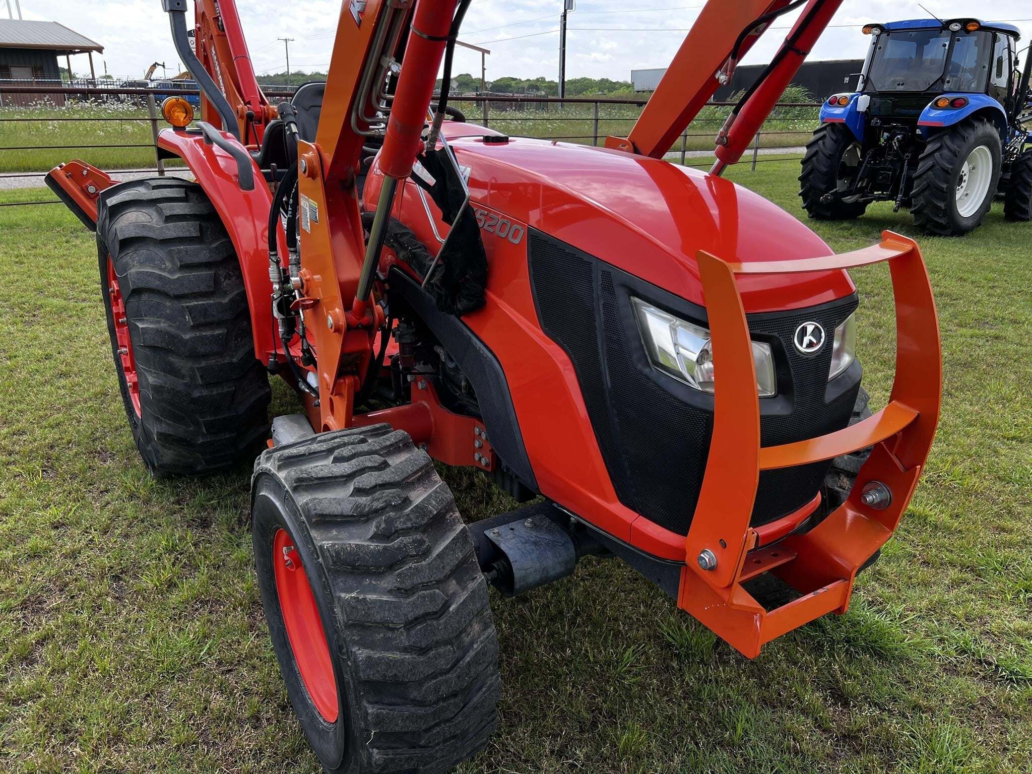 2016 Kubota MX5200 Tractor
