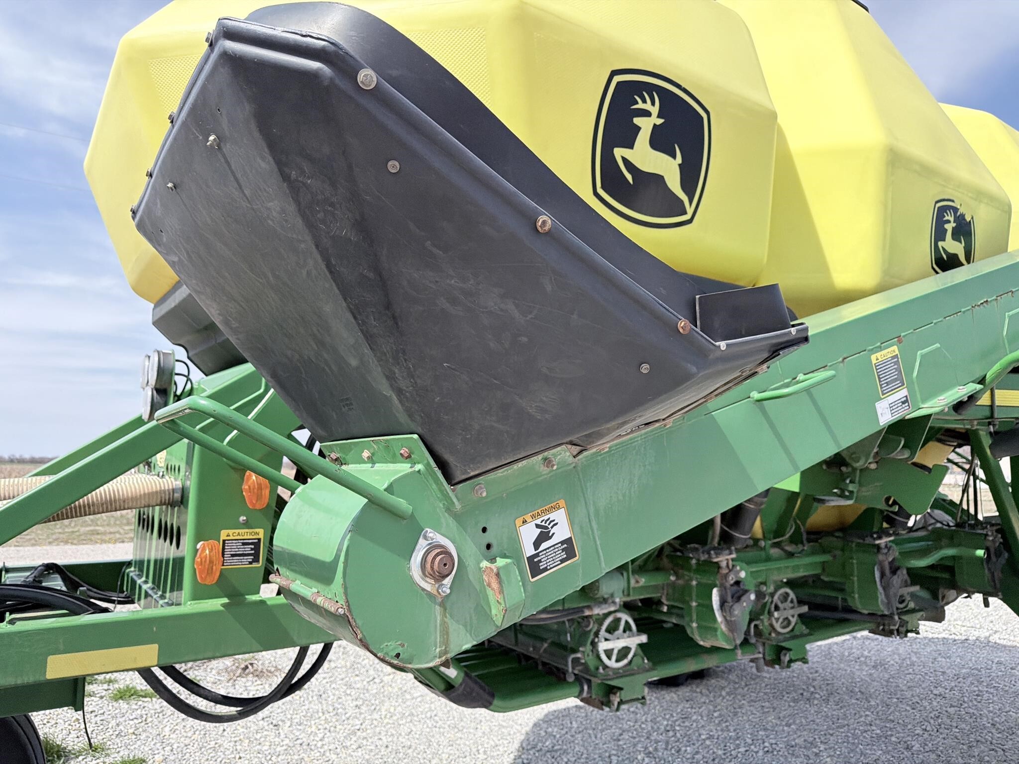 2012 John Deere 1890 Air Seeder