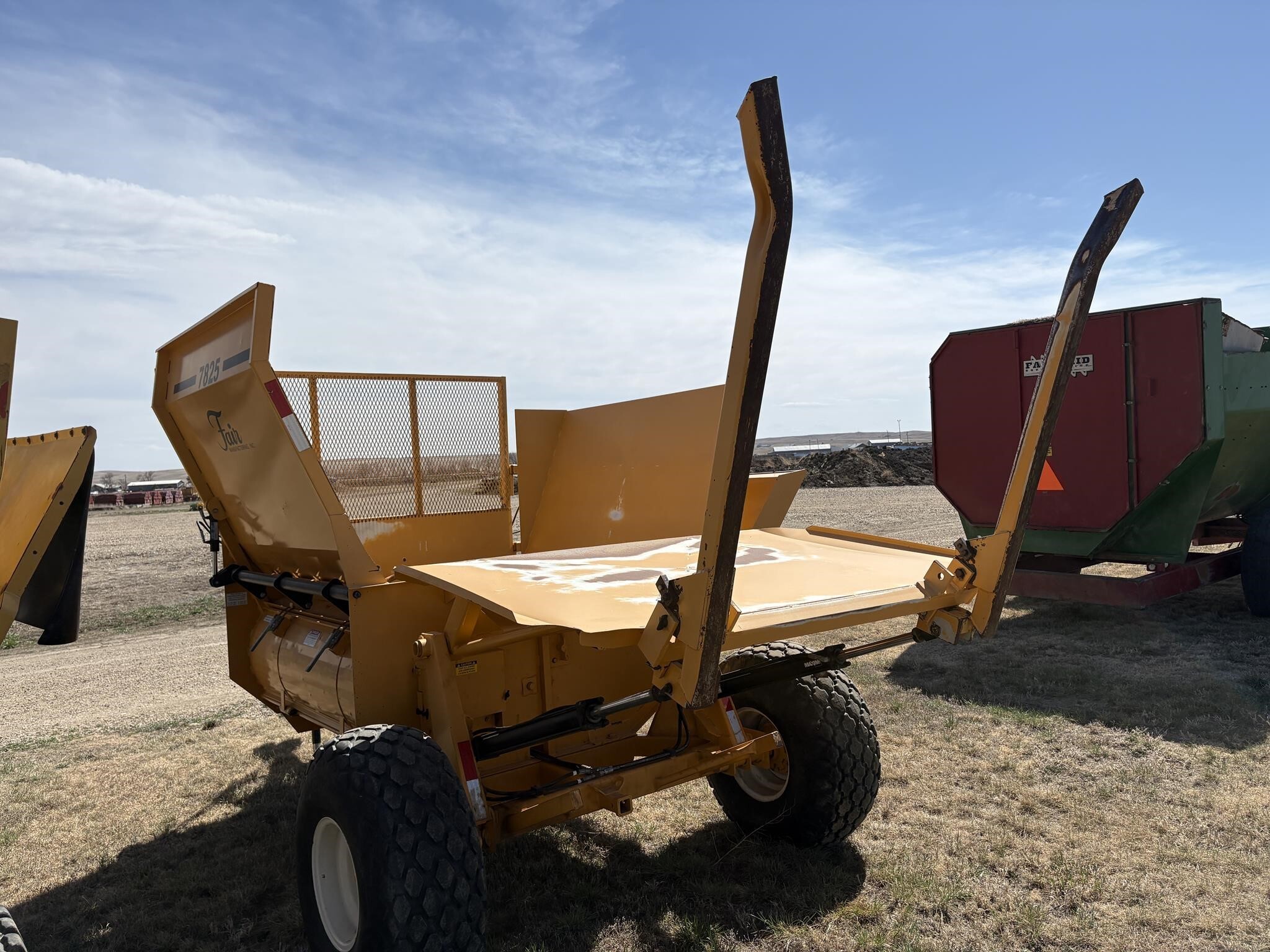  Fair Mfg 7825 Bale Processor