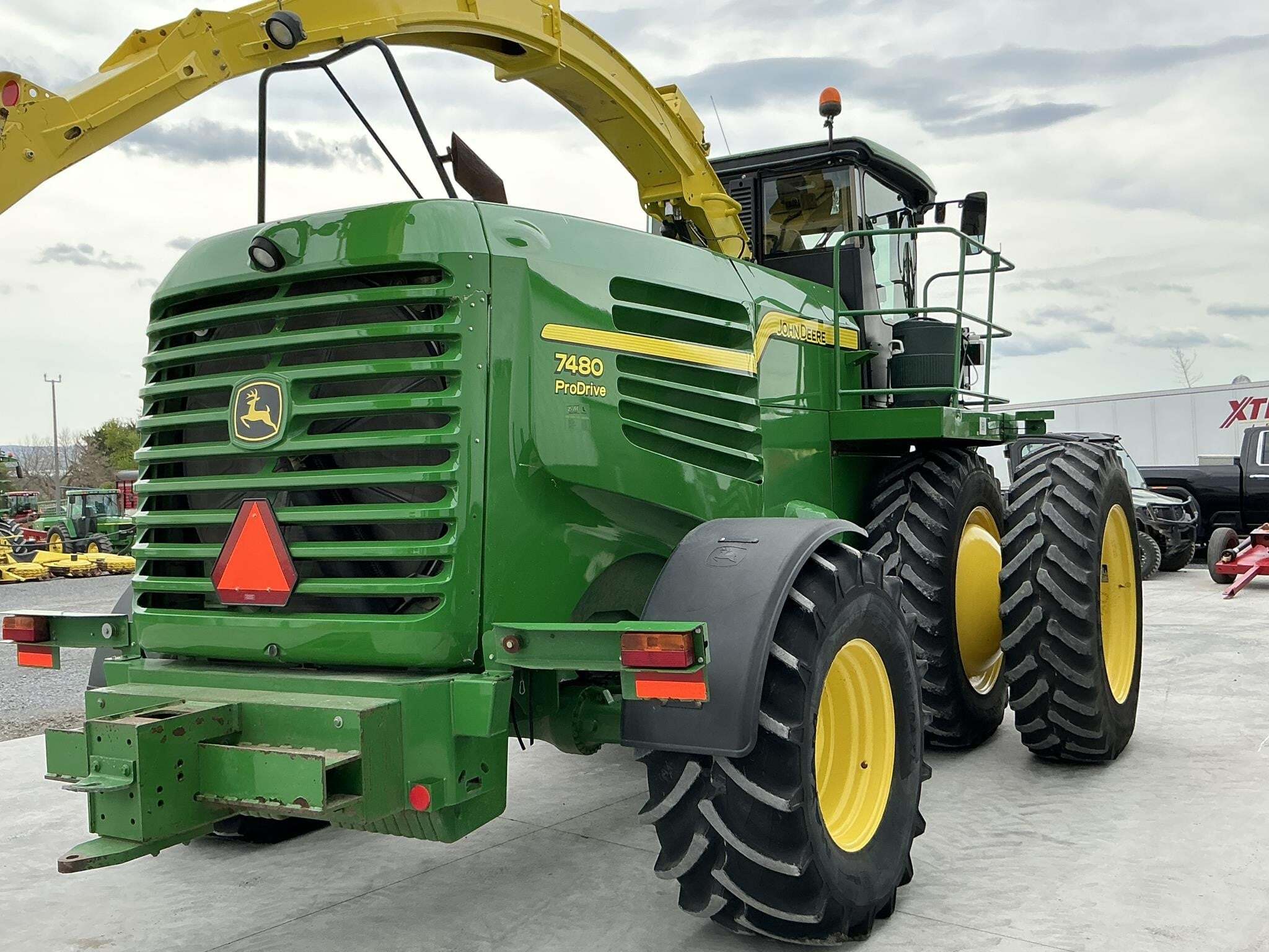 2014 John Deere 7480 Self-Propelled Forage Harvester