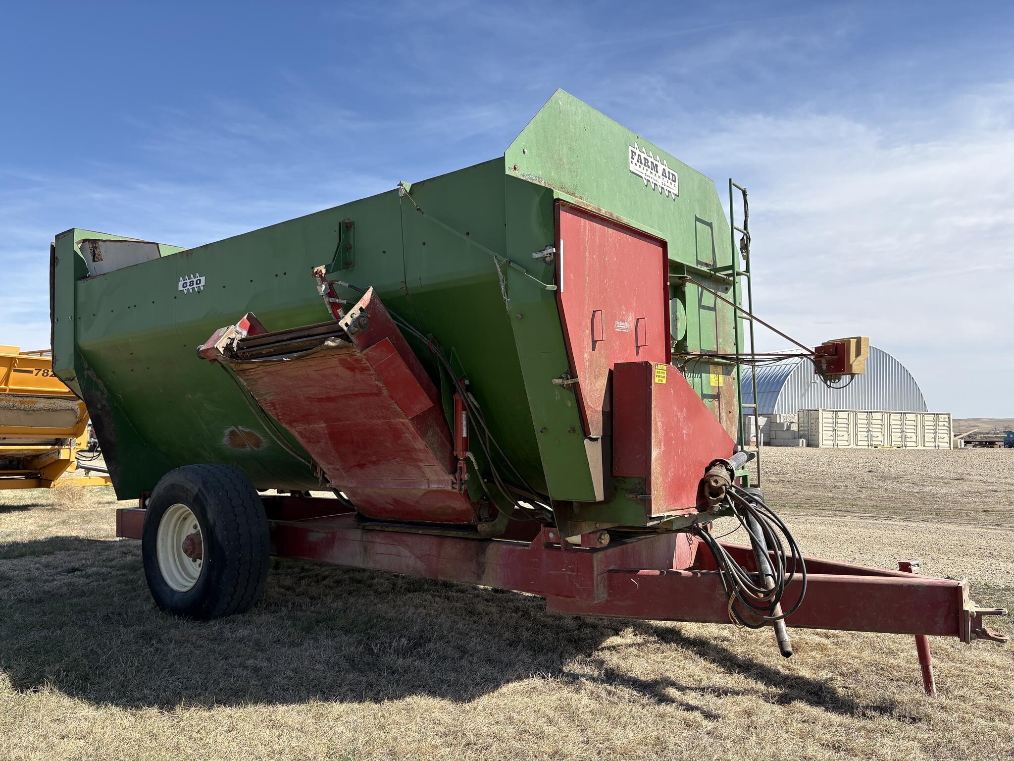  Farm Aid 680 Feed Wagon