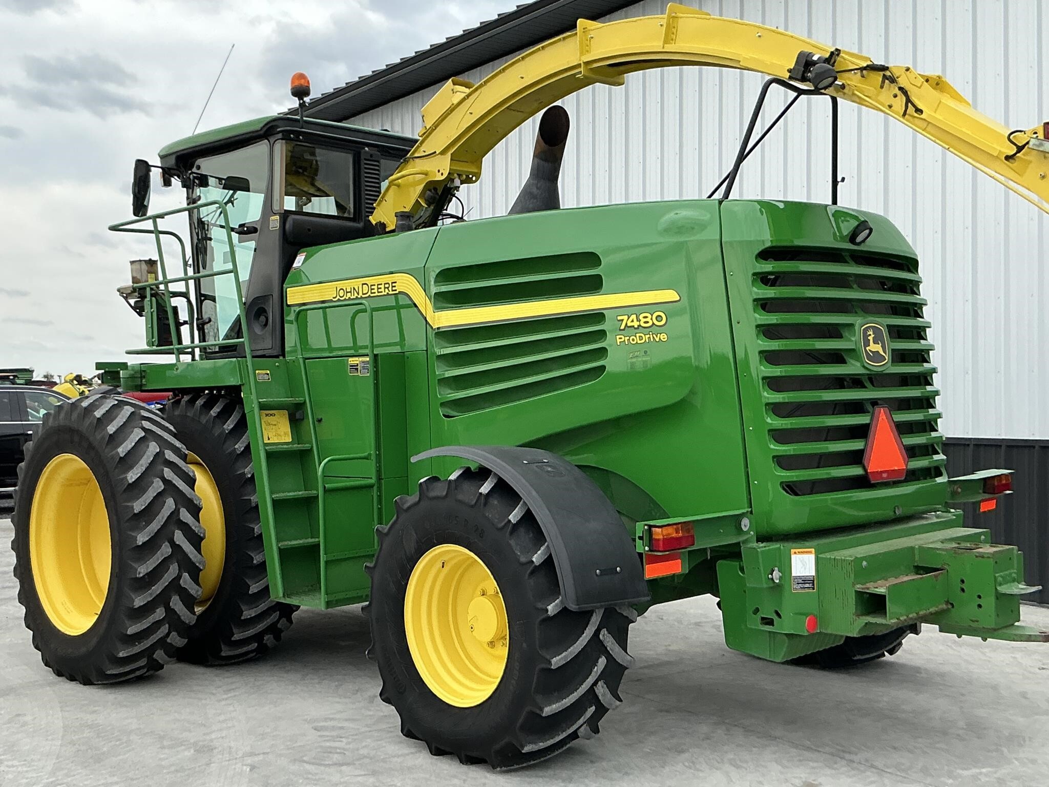 2014 John Deere 7480 Self-Propelled Forage Harvester