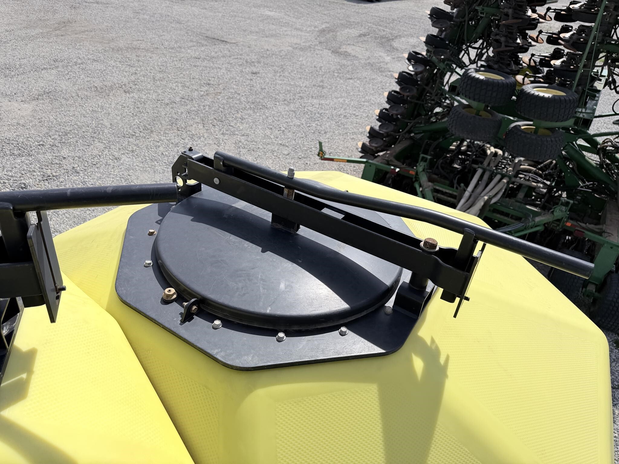 2012 John Deere 1890 Air Seeder