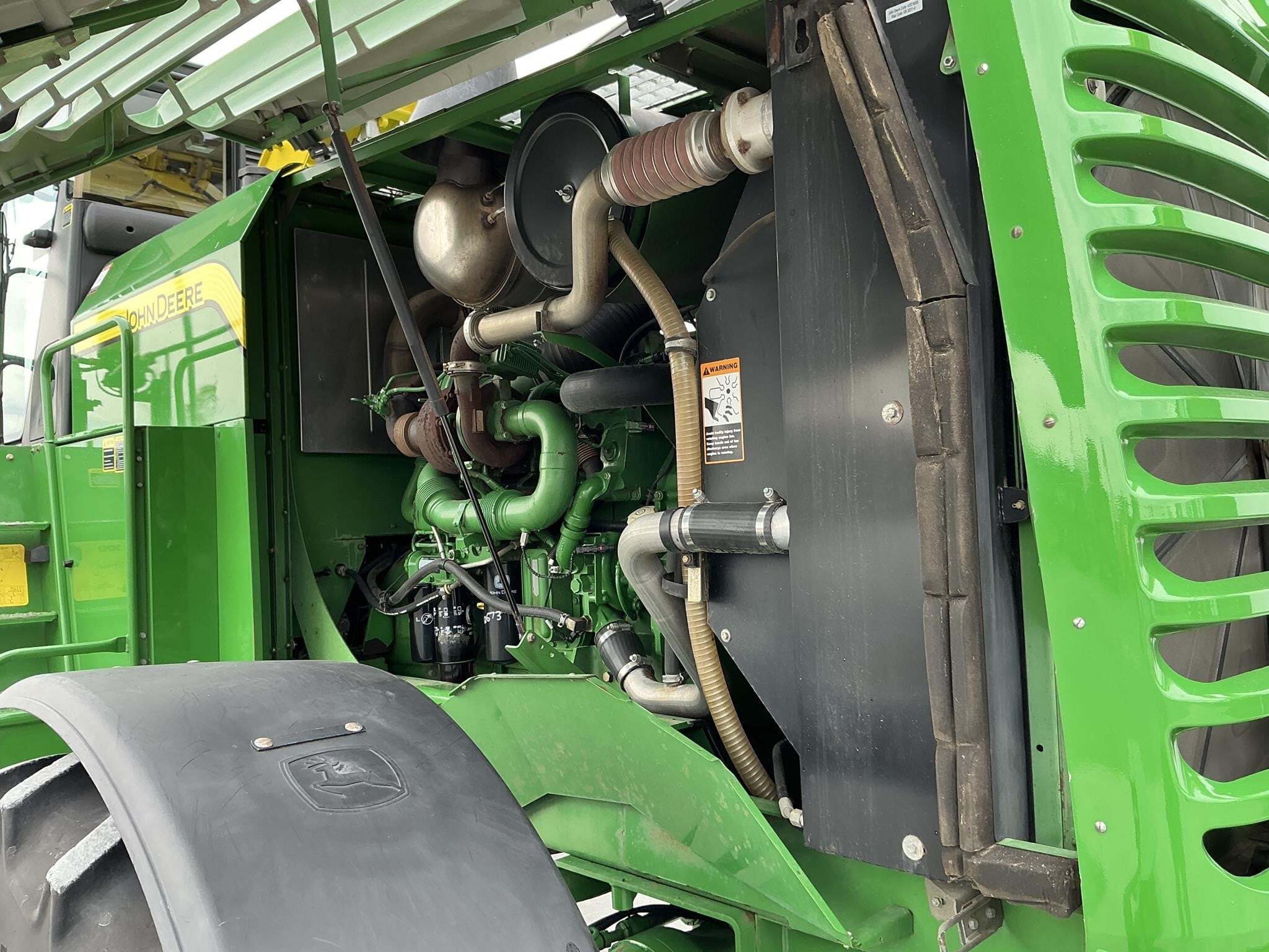 2014 John Deere 7480 Self-Propelled Forage Harvester
