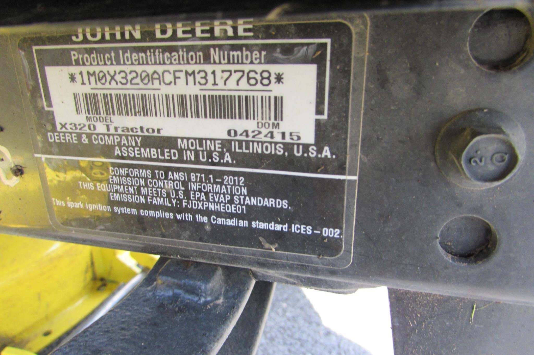 2015 John Deere X320 Lawn Mower