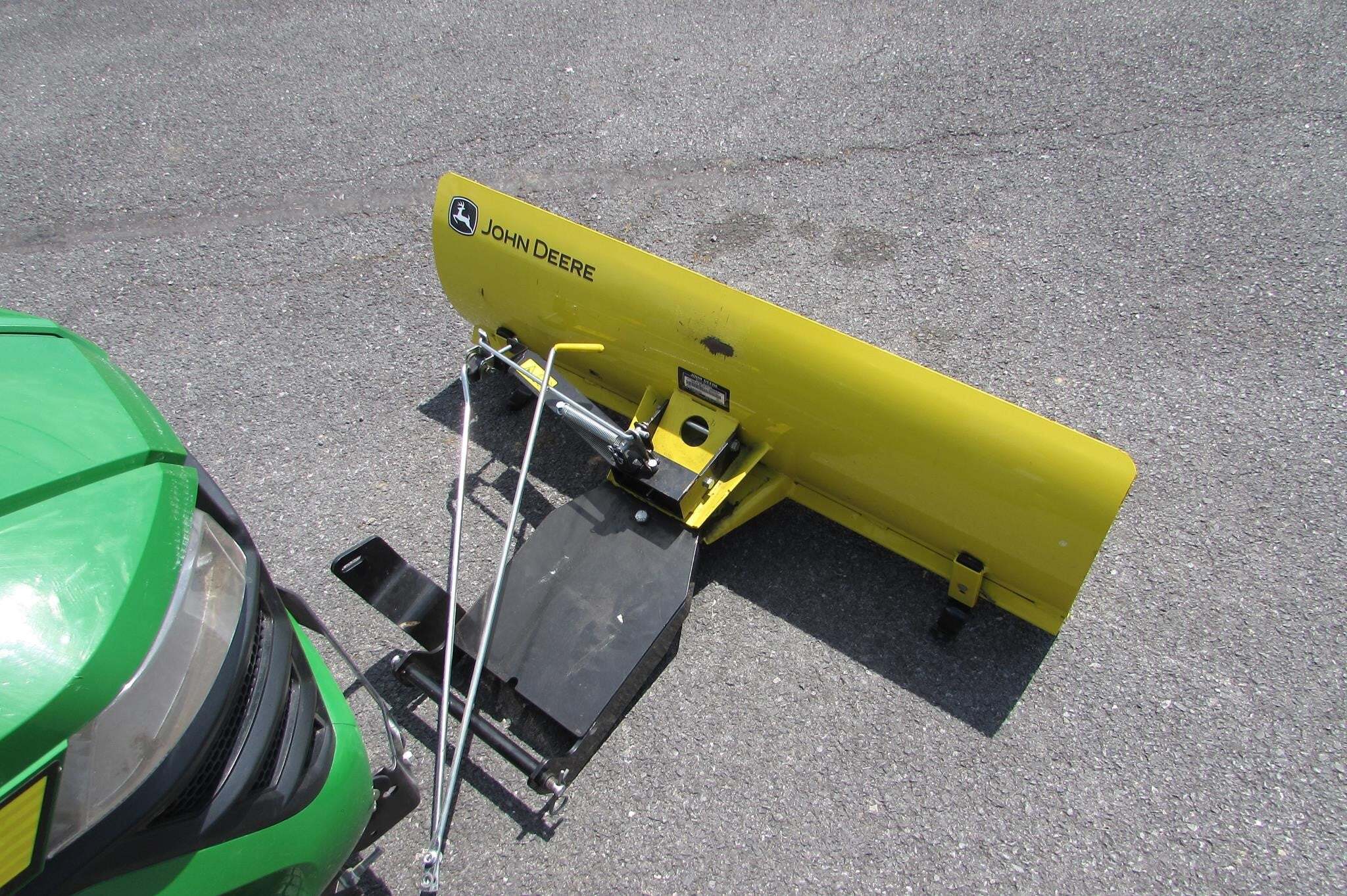 2015 John Deere X320 Lawn Mower