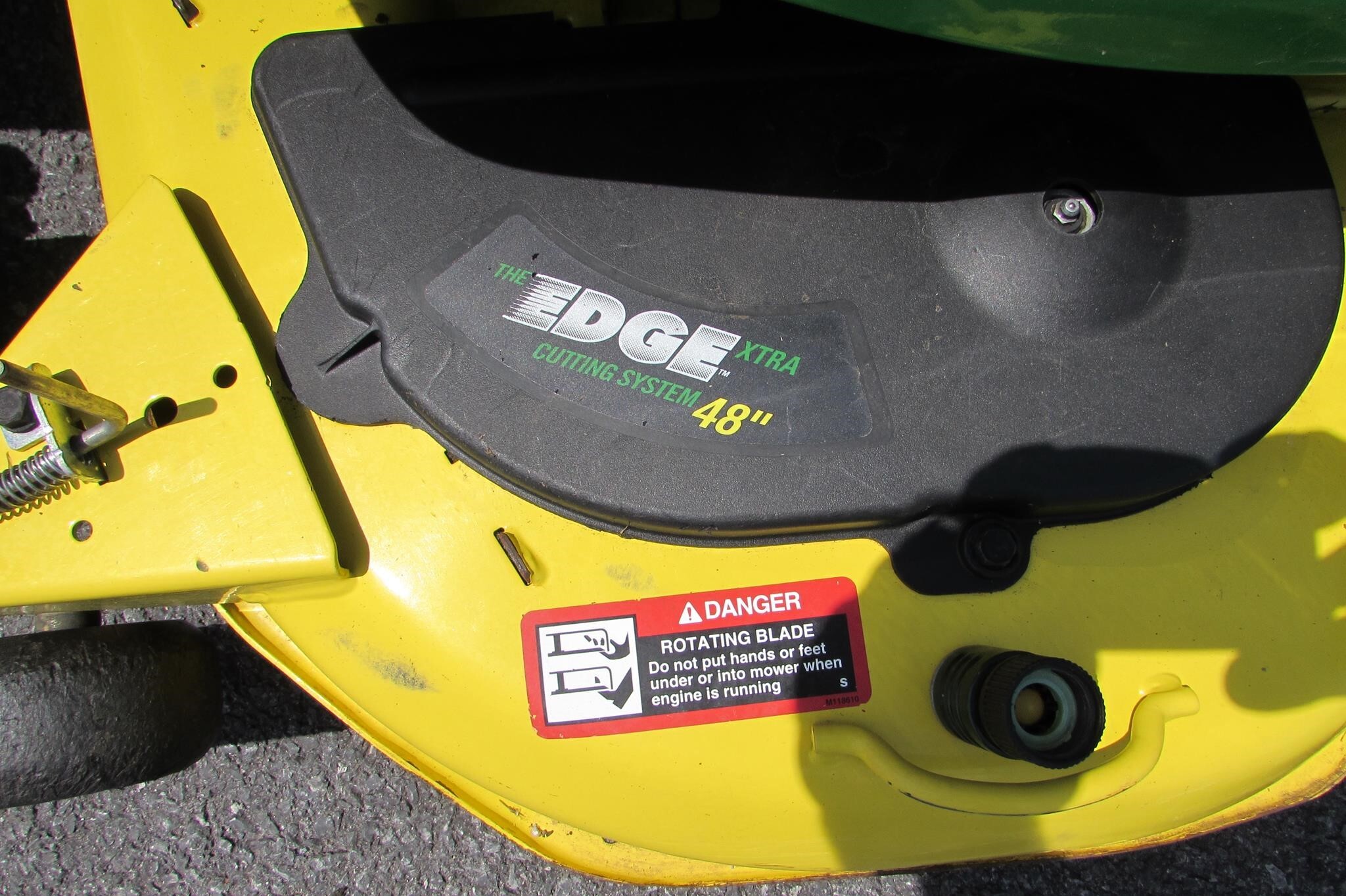 2015 John Deere X320 Lawn Mower