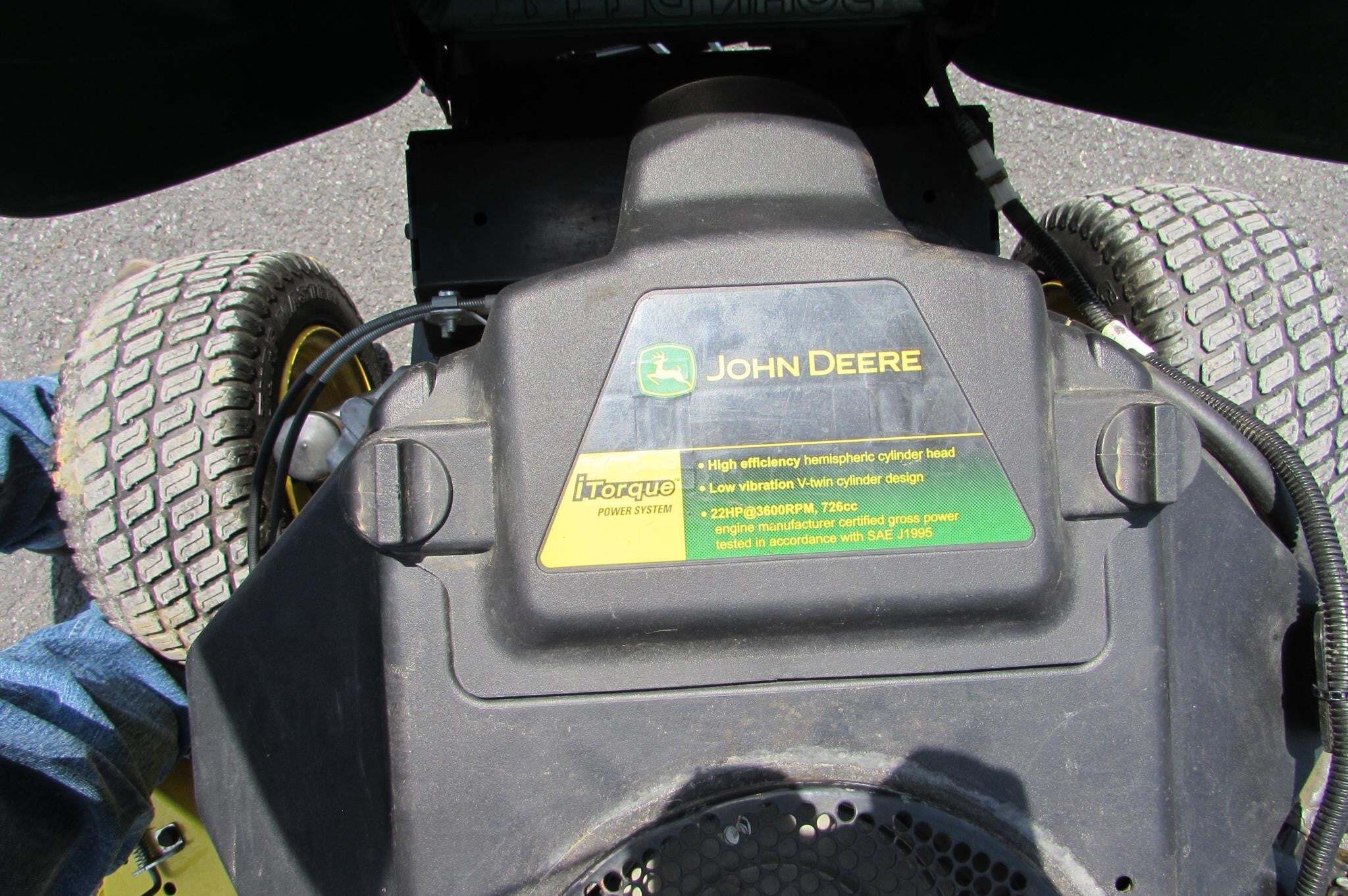 2015 John Deere X320 Lawn Mower