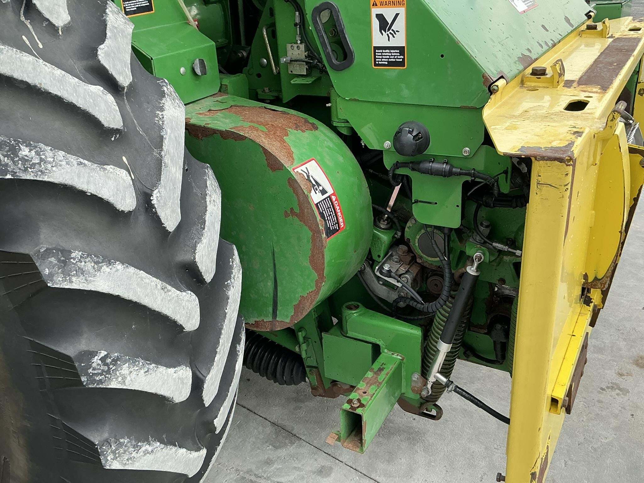 2014 John Deere 7480 Self-Propelled Forage Harvester
