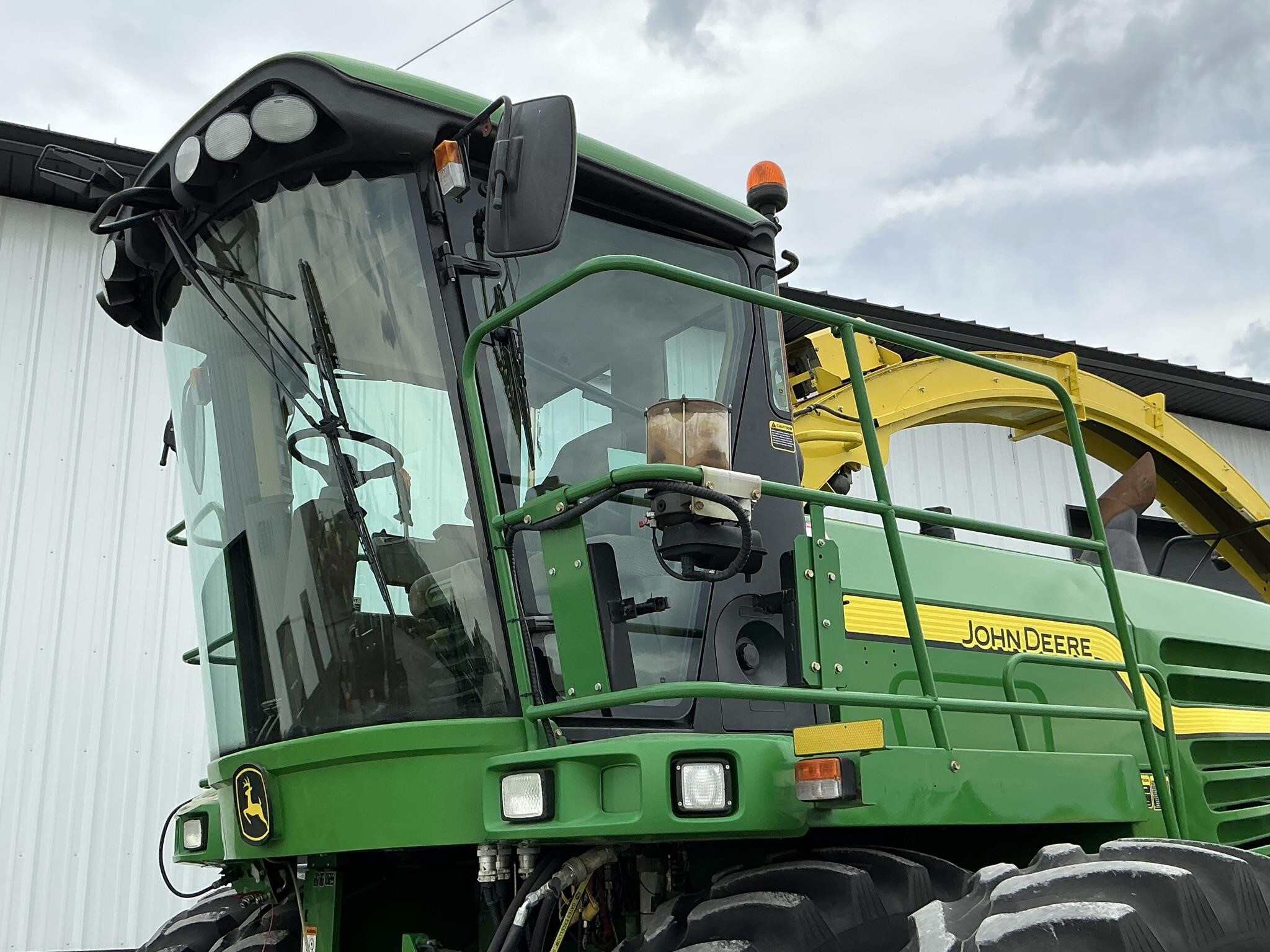 2014 John Deere 7480 Self-Propelled Forage Harvester