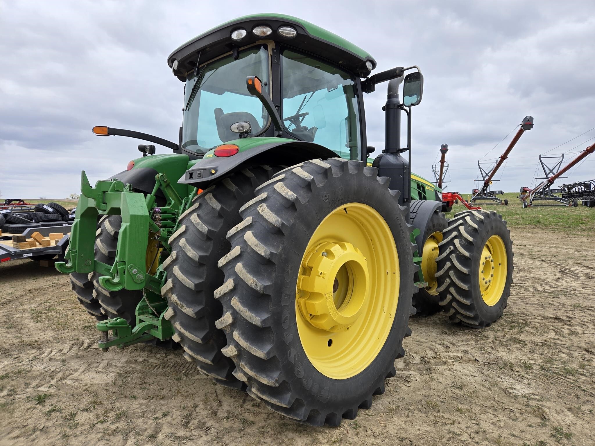 2013 John Deere 8360R Tractor