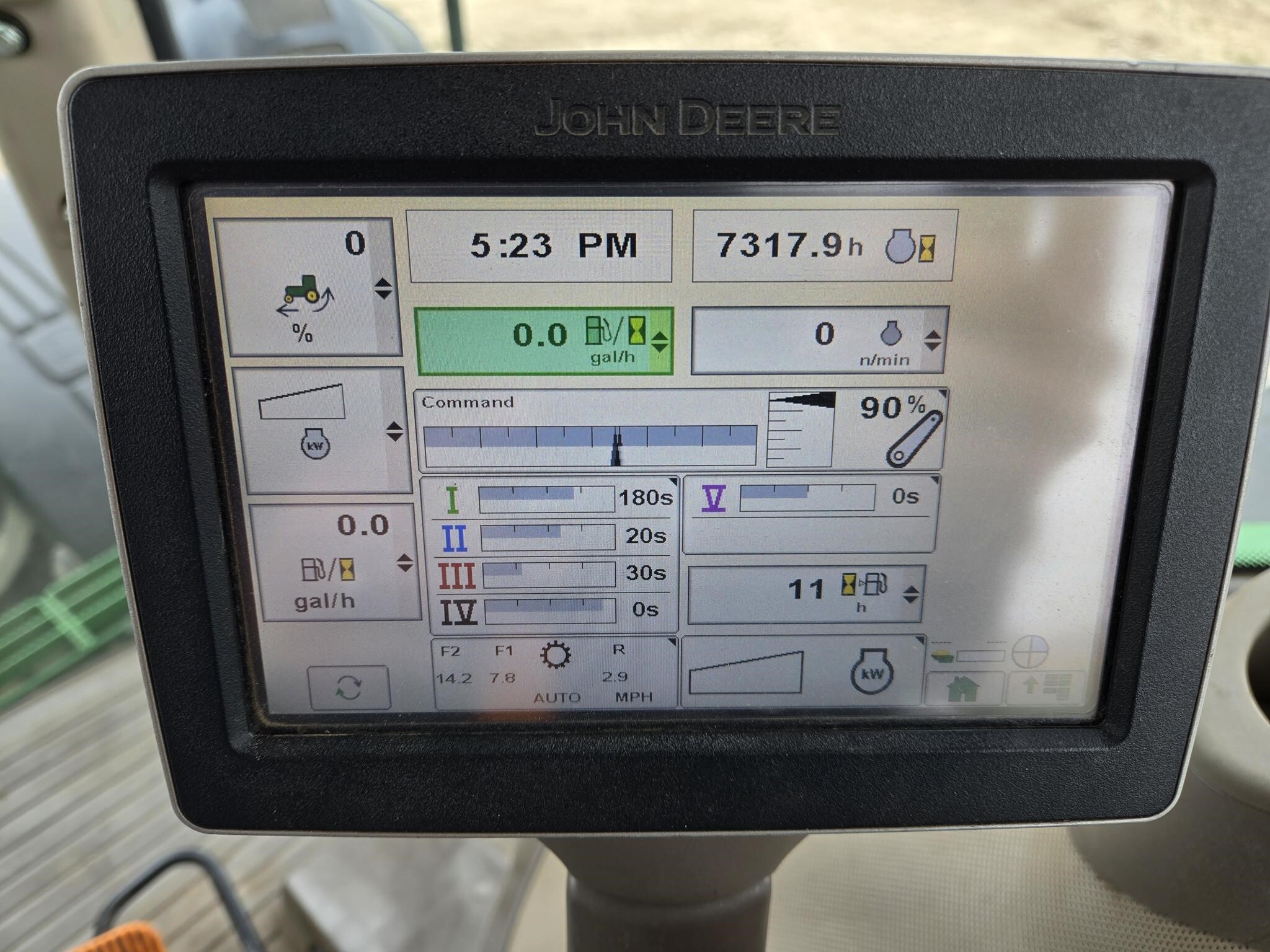 2013 John Deere 8360R Tractor
