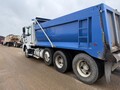 2007 Volvo VNM64T200 Semi Trucks/Trailer