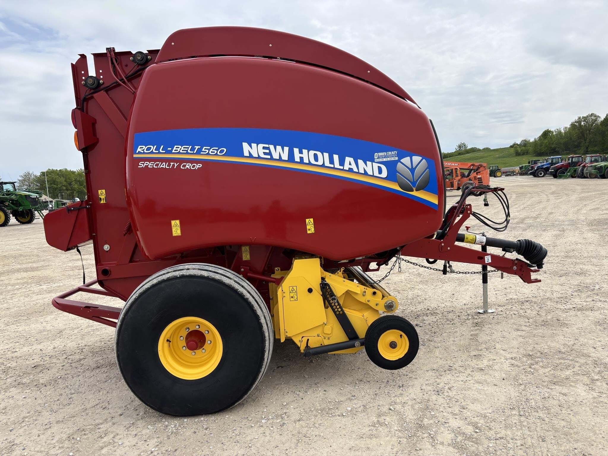 2018 New Holland Roll-Belt 560 Round Baler
