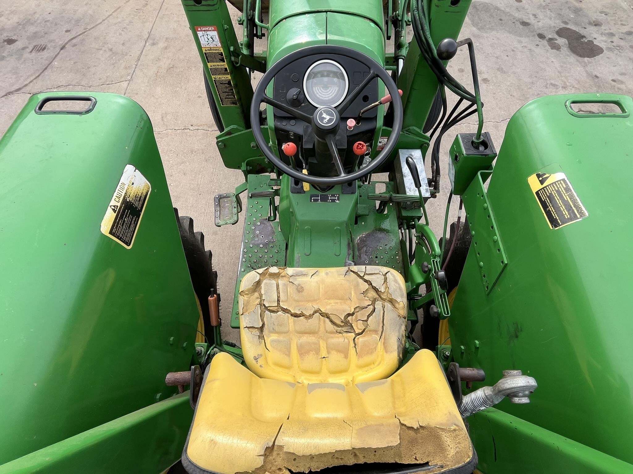 1990 John Deere 2355 Tractor
