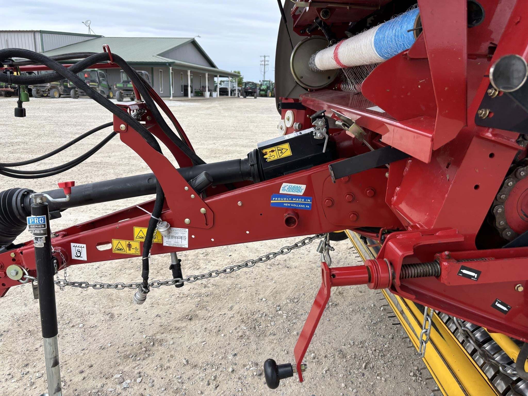 2018 New Holland Roll-Belt 560 Round Baler