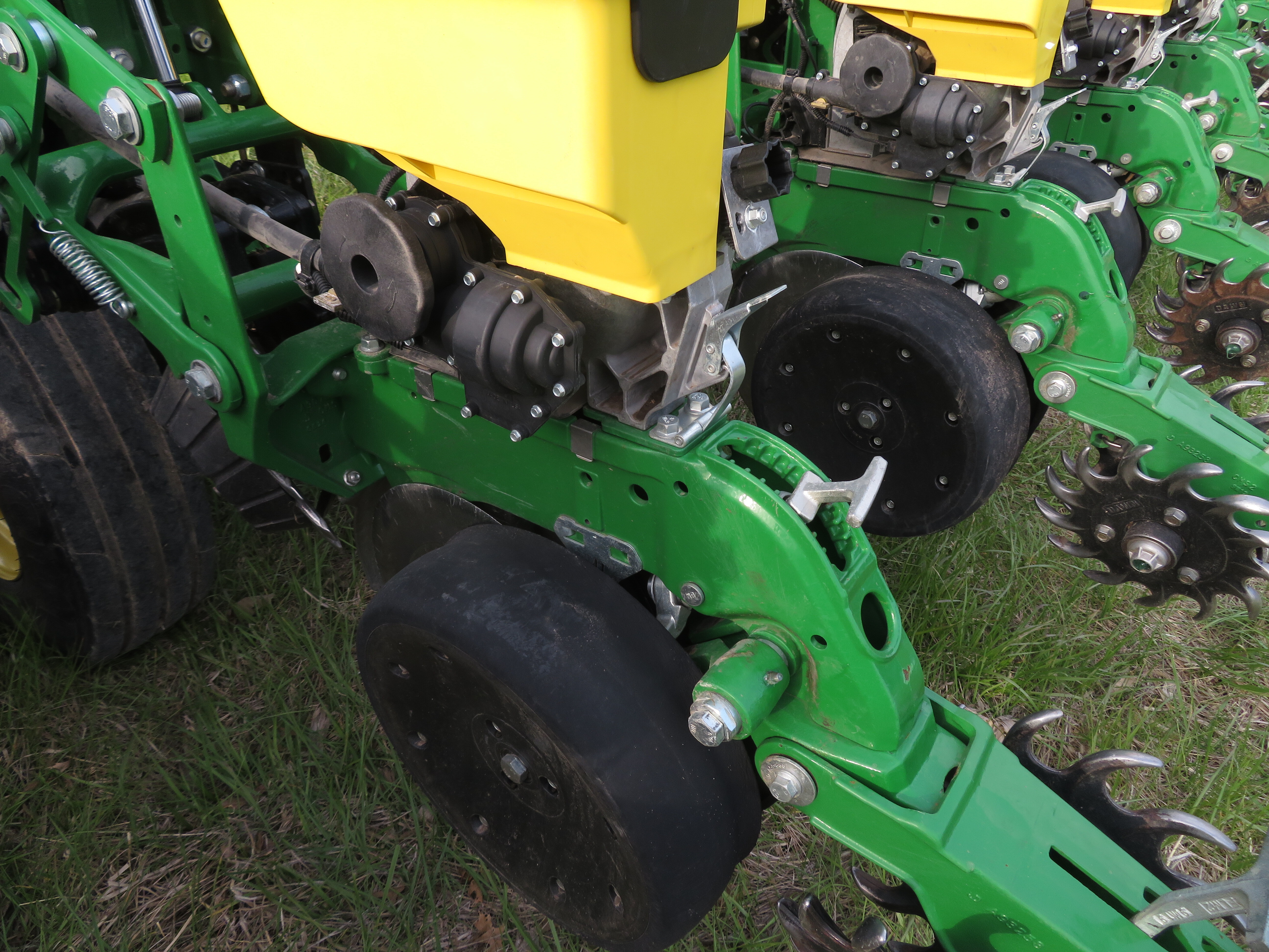 2021 John Deere 1795 MAXEMERGE 5 CCS Planter